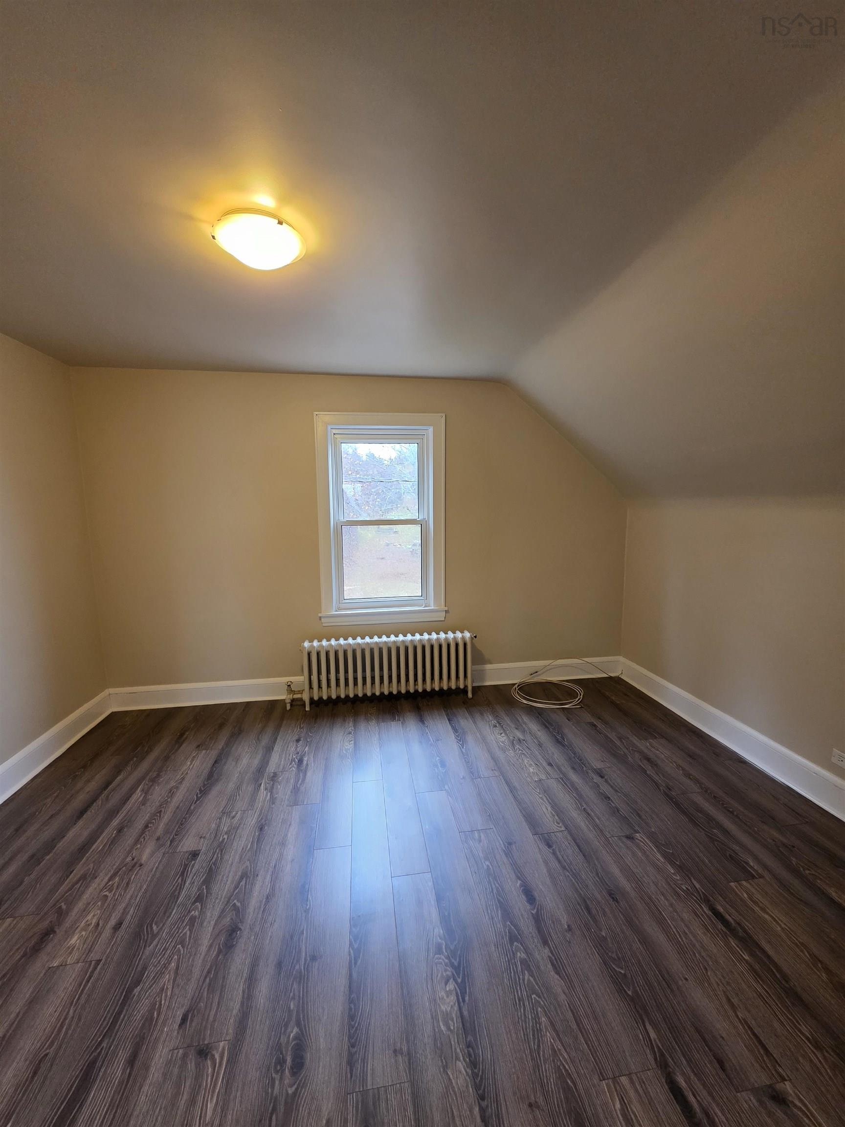 $299,900.00: 2345 Highway 239 Highway, Point Edward