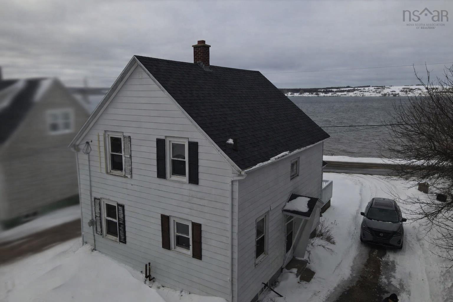 $299,900.00: 2345 Highway 239 Highway, Point Edward