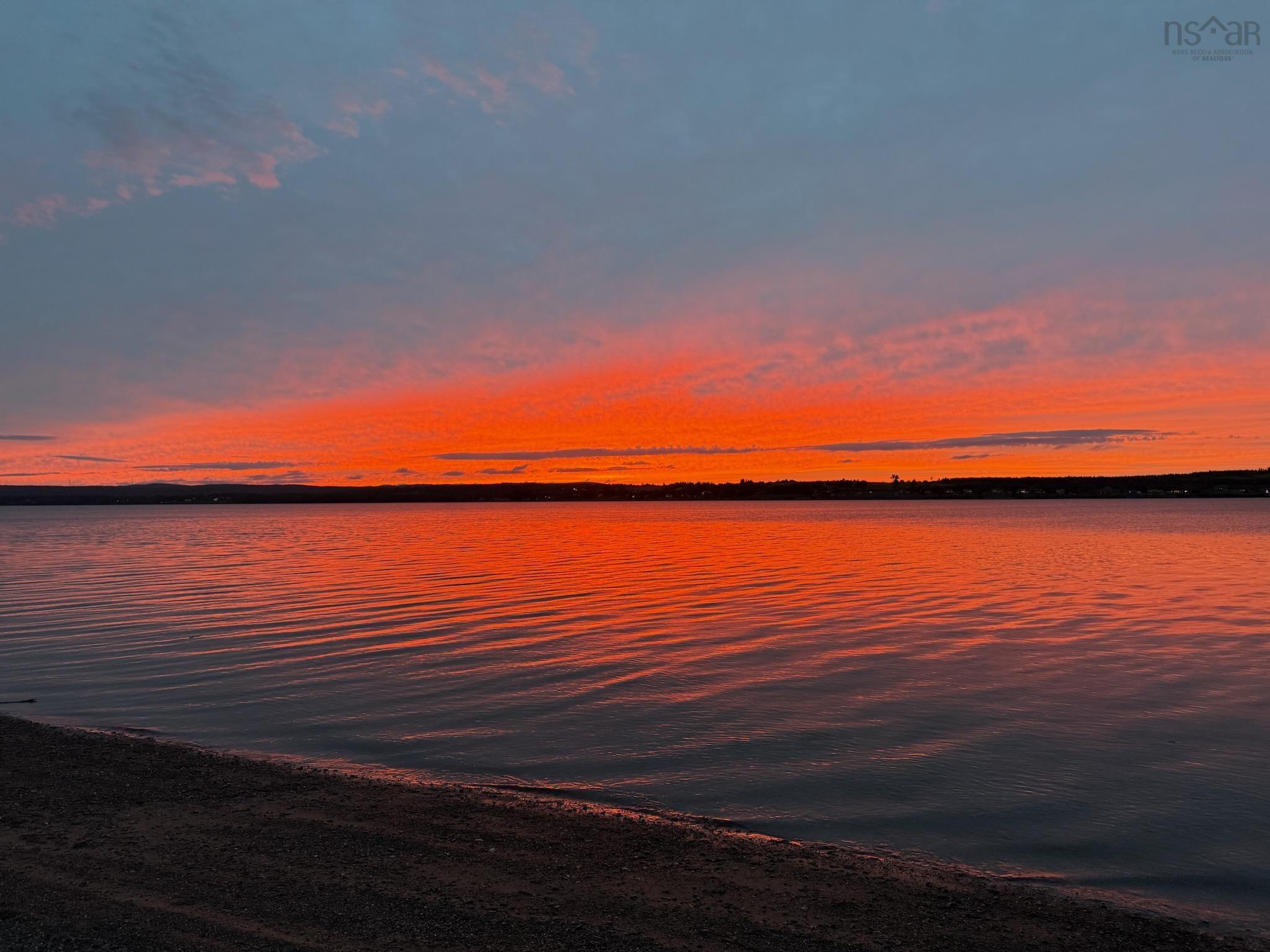 $299,900.00: 2345 Highway 239 Highway, Point Edward