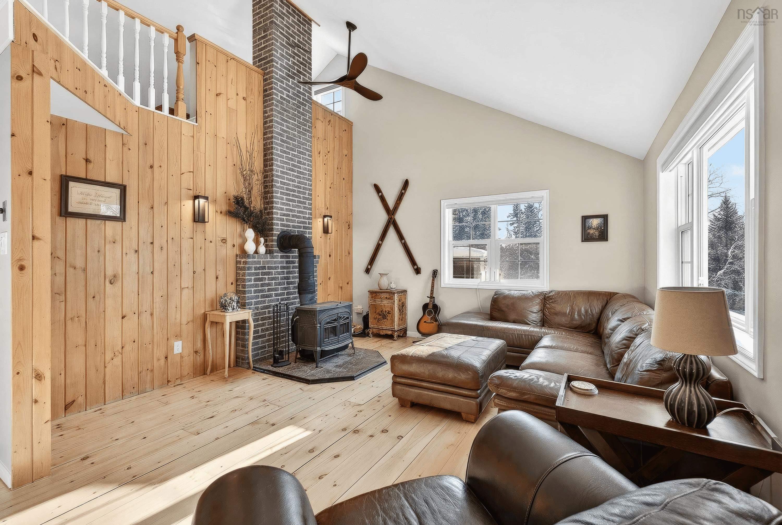 $584,999.00: 168 Highway 307, Wentworth