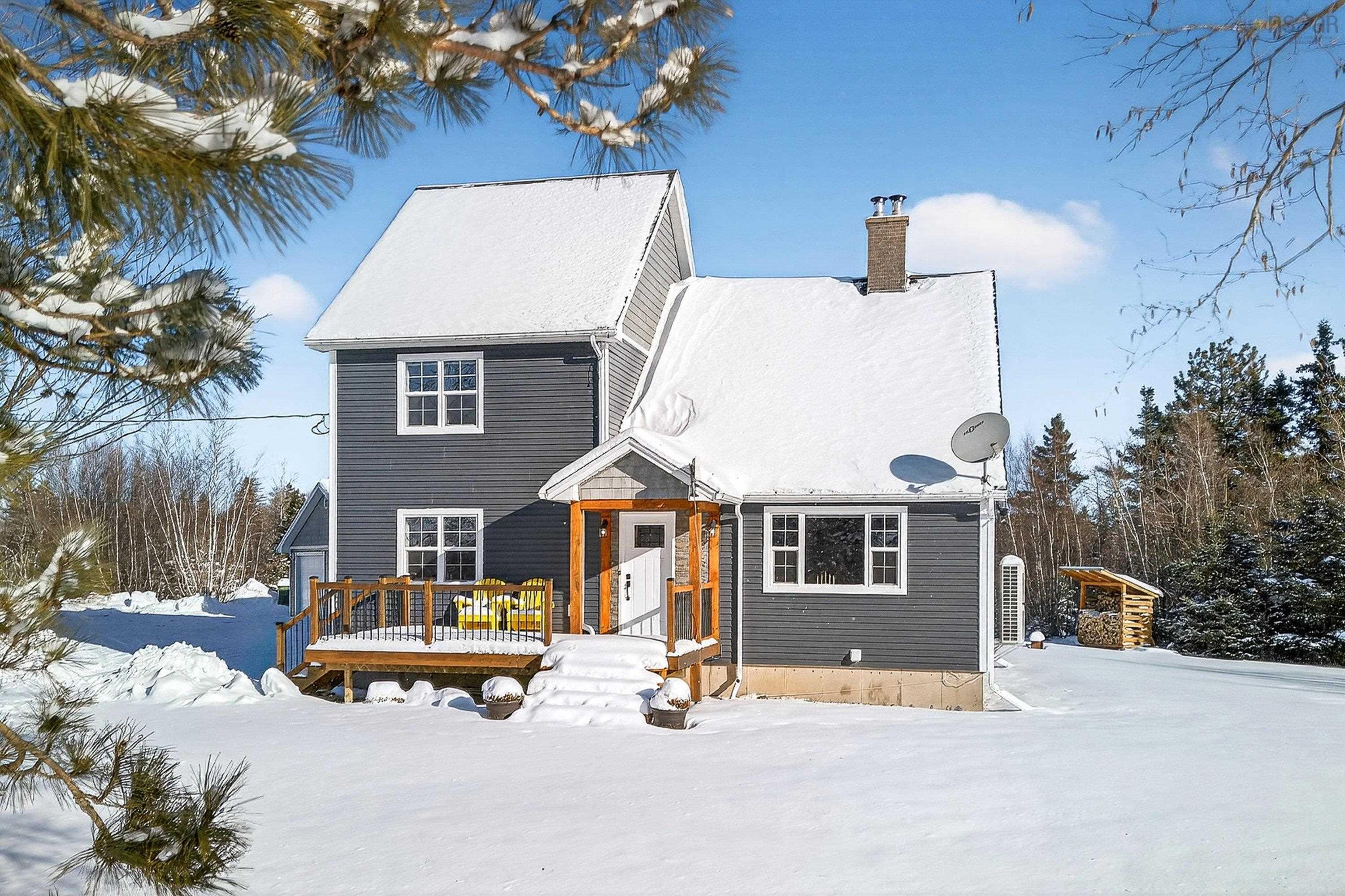 $584,999.00: 168 Highway 307, Wentworth