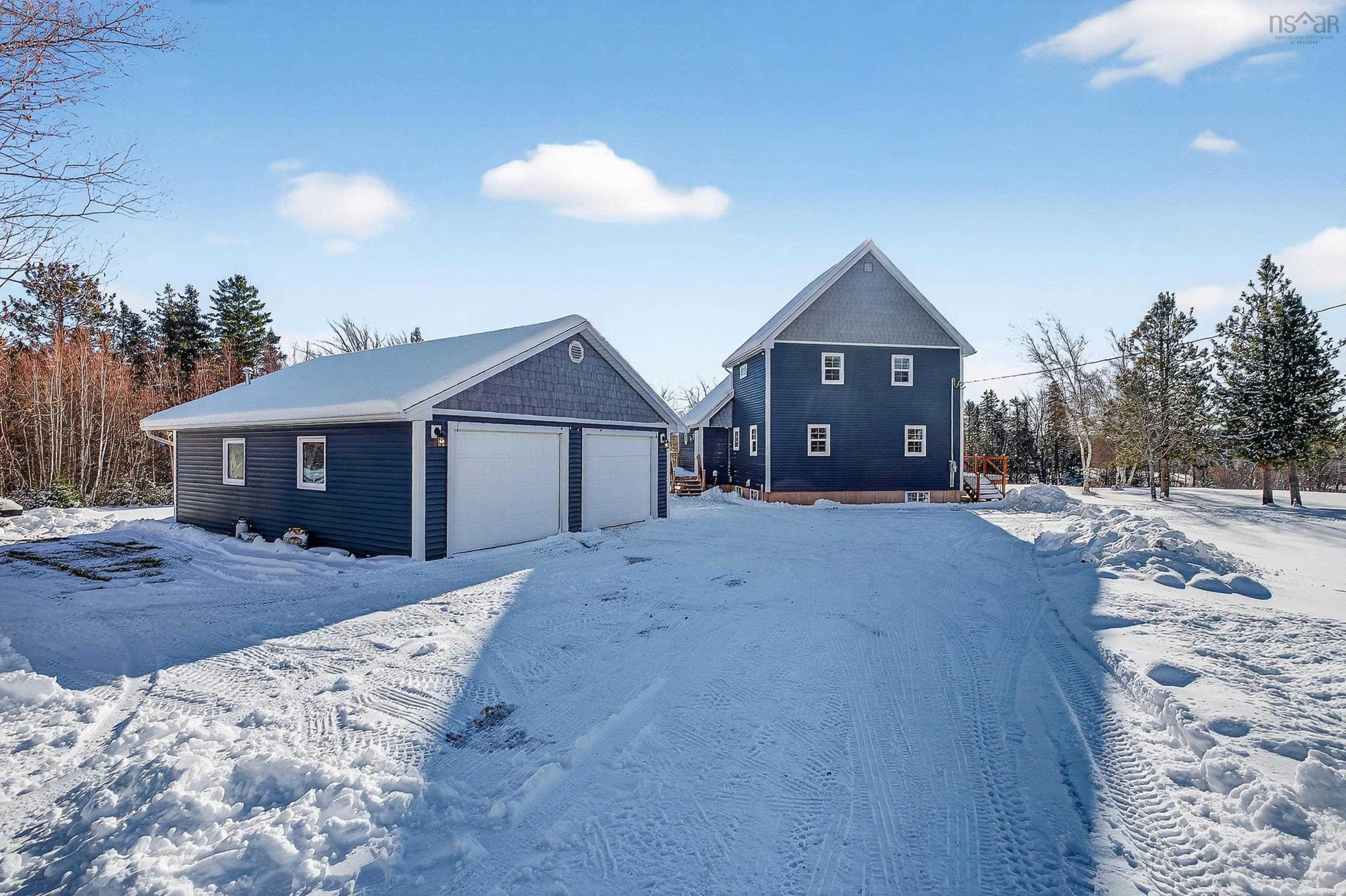 $584,999.00: 168 Highway 307, Wentworth