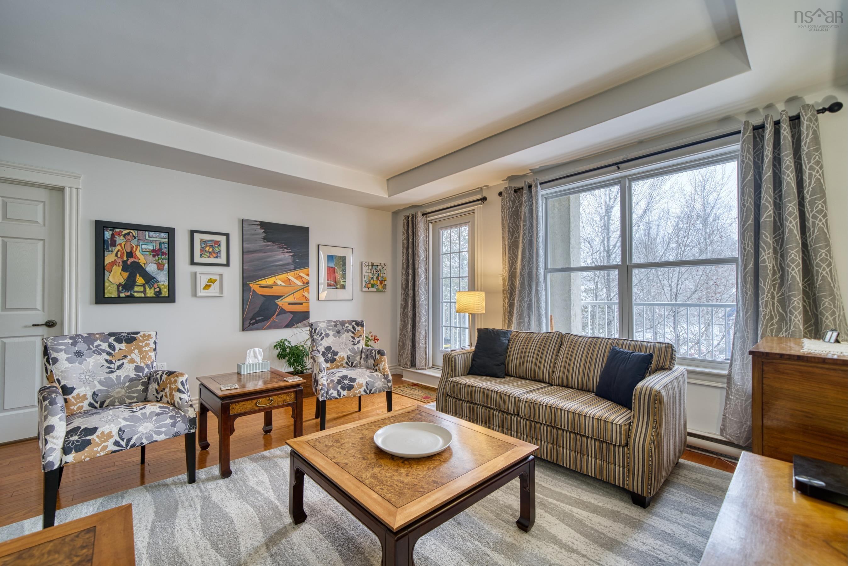 $439,000.00: 304 476 Main Street, Mahone Bay