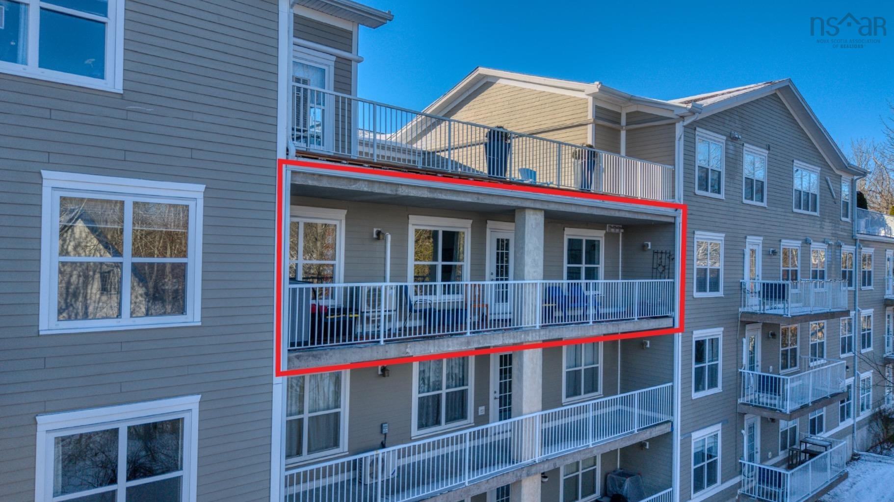 $469,000.00: 304 476 Main Street, Mahone Bay