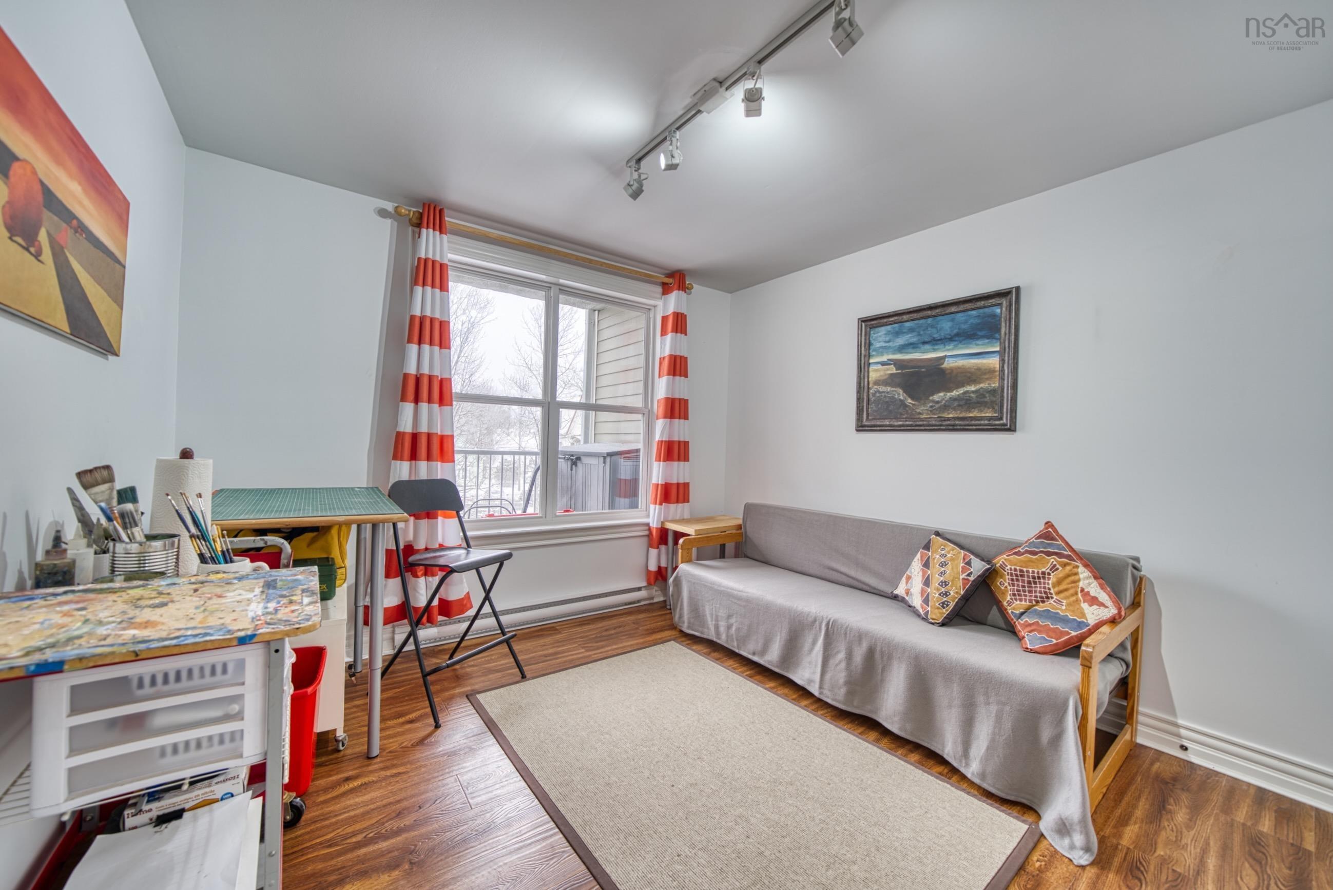 $439,000.00: 304 476 Main Street, Mahone Bay