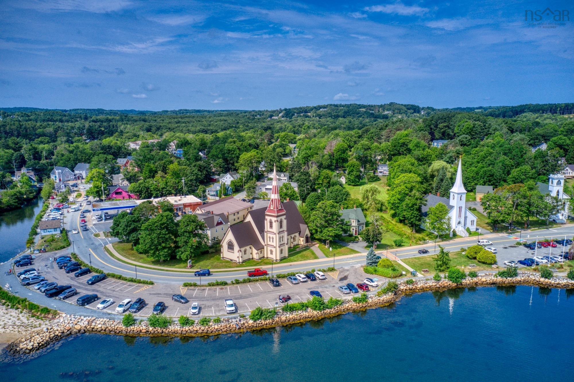 $439,000.00: 304 476 Main Street, Mahone Bay