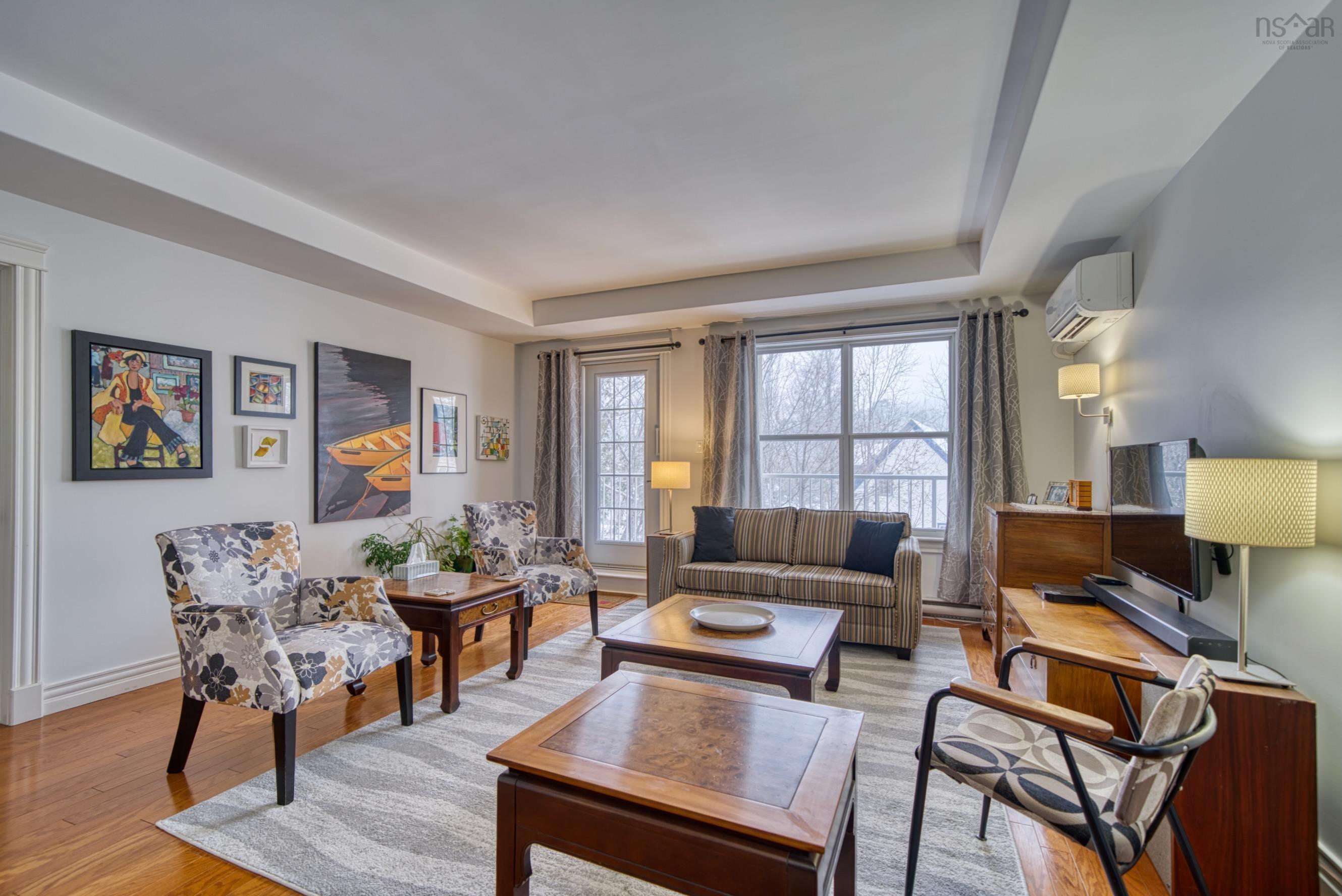 $469,000.00: 304 476 Main Street, Mahone Bay