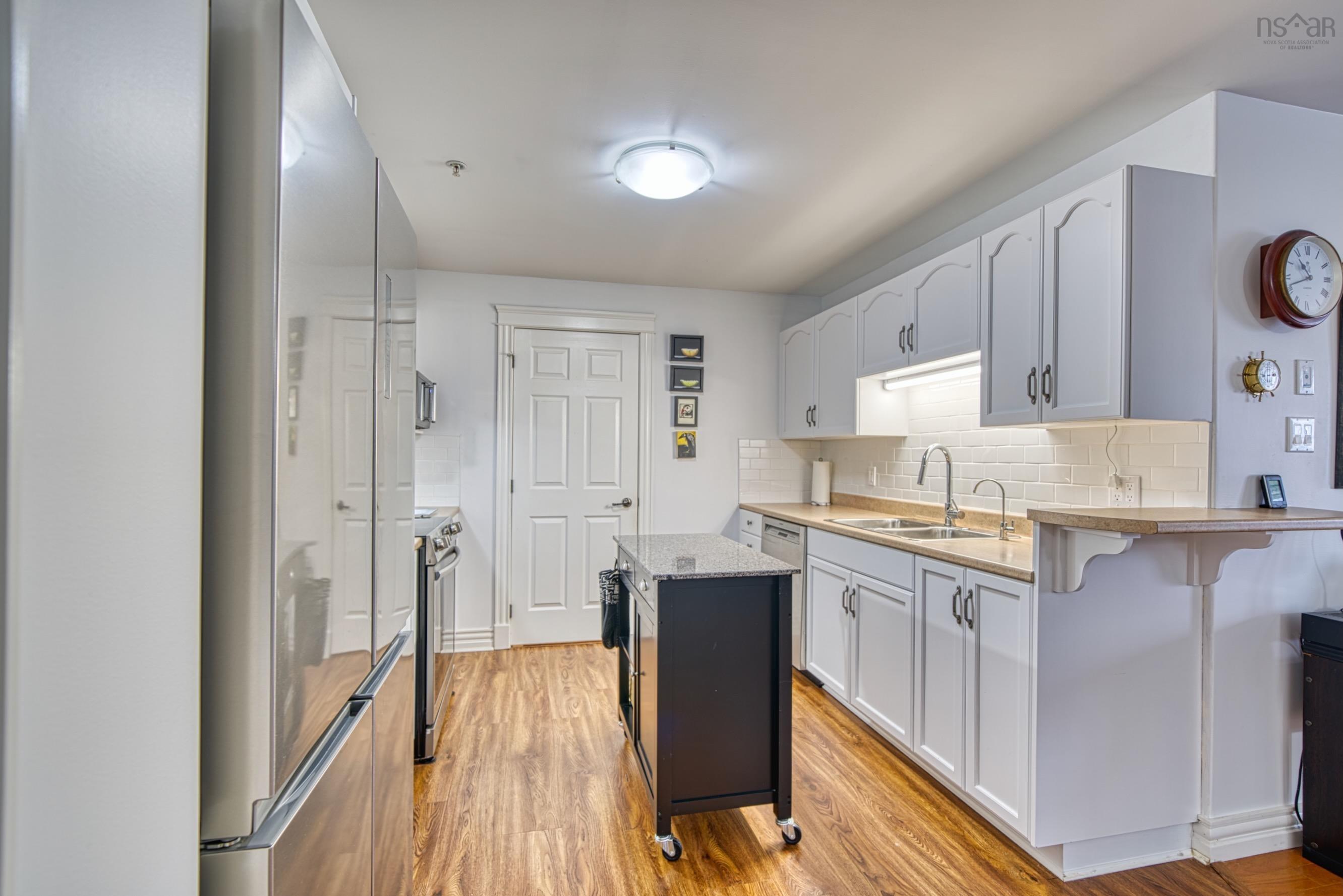 $439,000.00: 304 476 Main Street, Mahone Bay