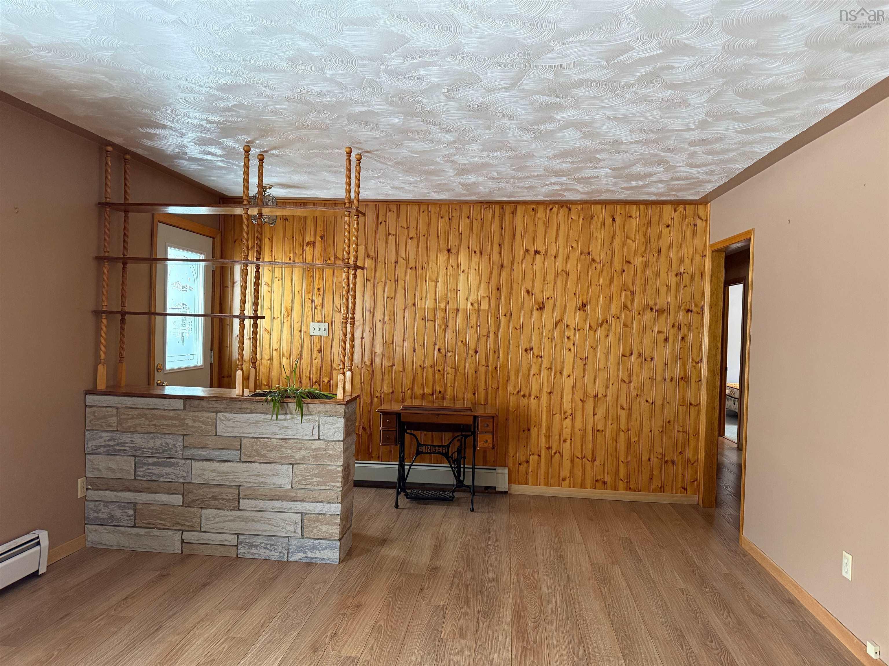 $529,900.00: 5469 Little Harbour Road, Little Harbour