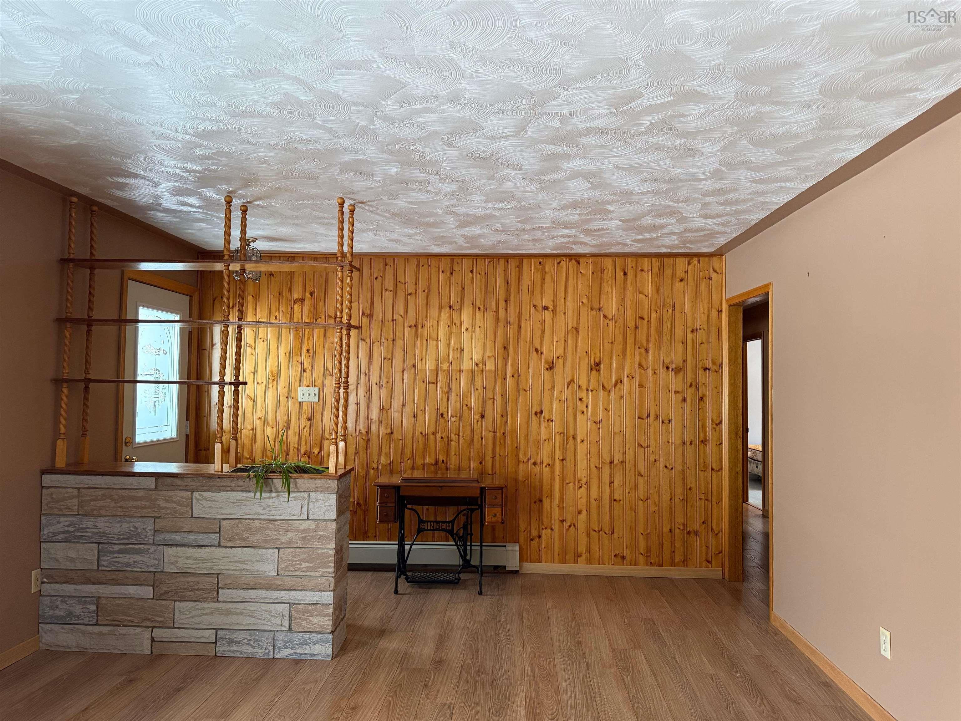 $529,900.00: 5469 Little Harbour Road, Little Harbour