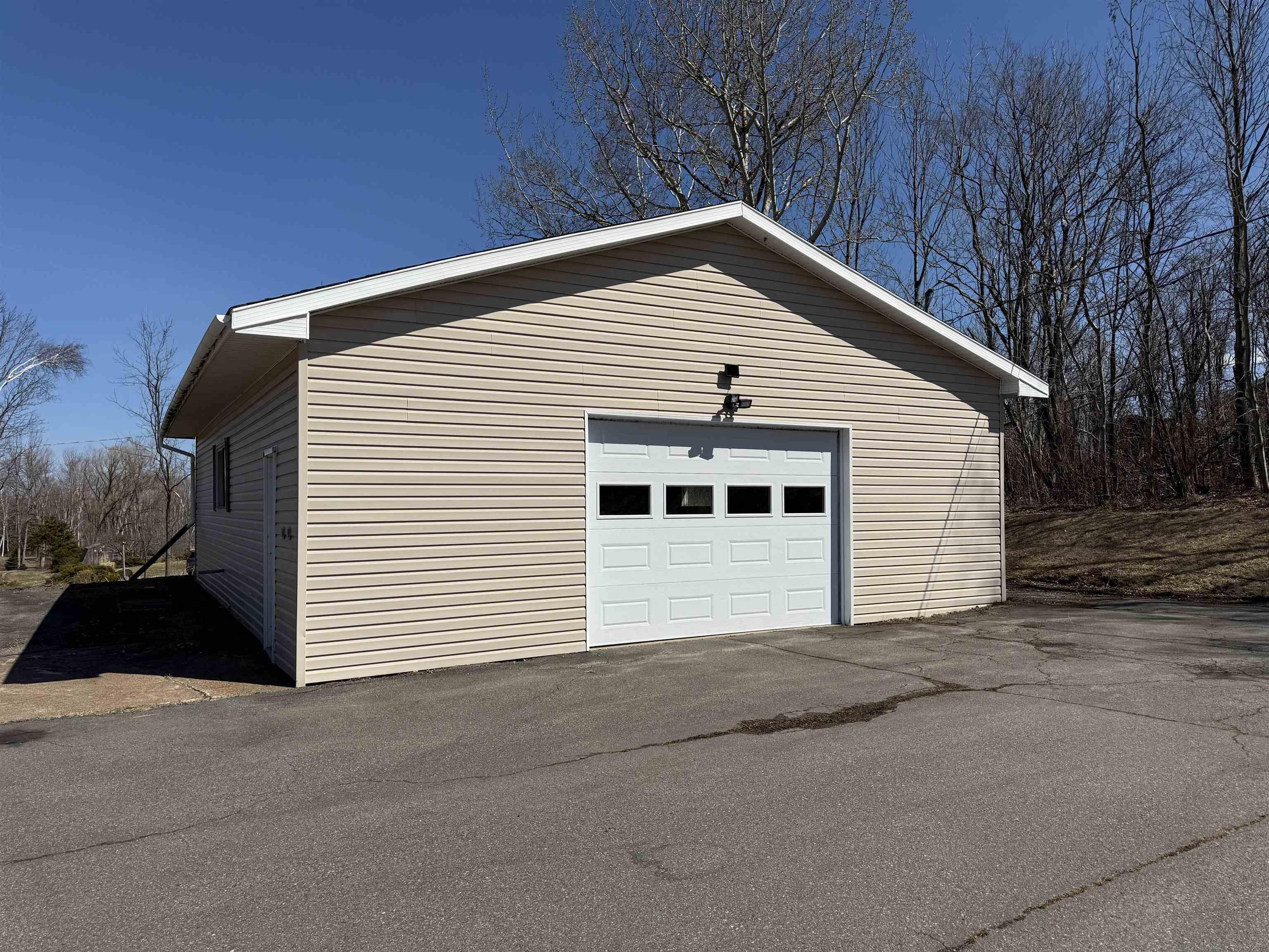 $499,900.00: 5469 Little Harbour Road, Little Harbour