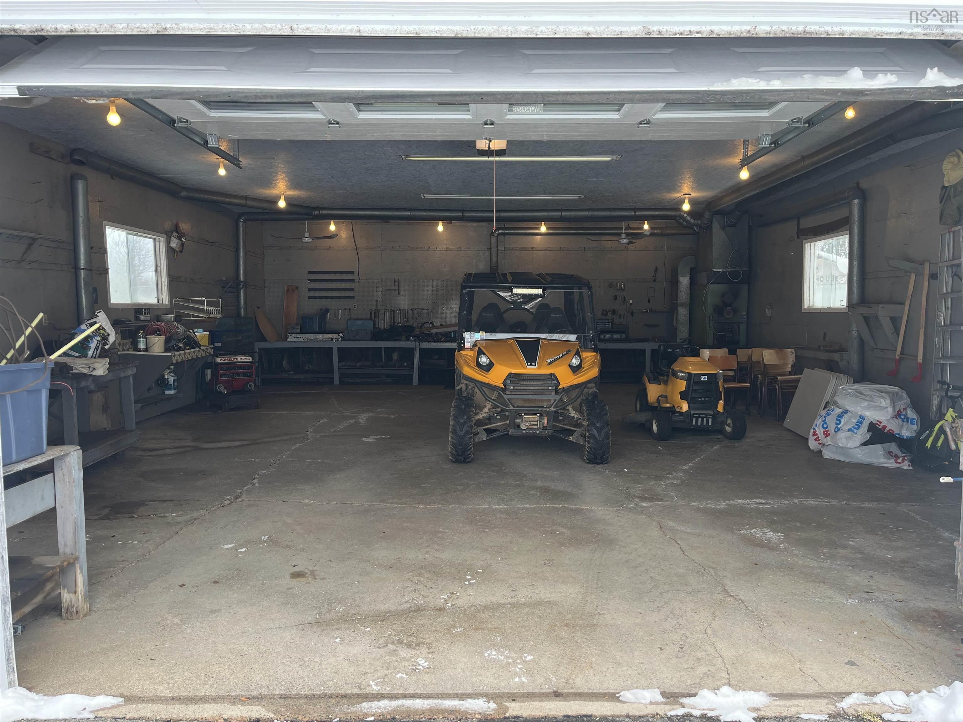 $529,900.00: 5469 Little Harbour Road, Little Harbour