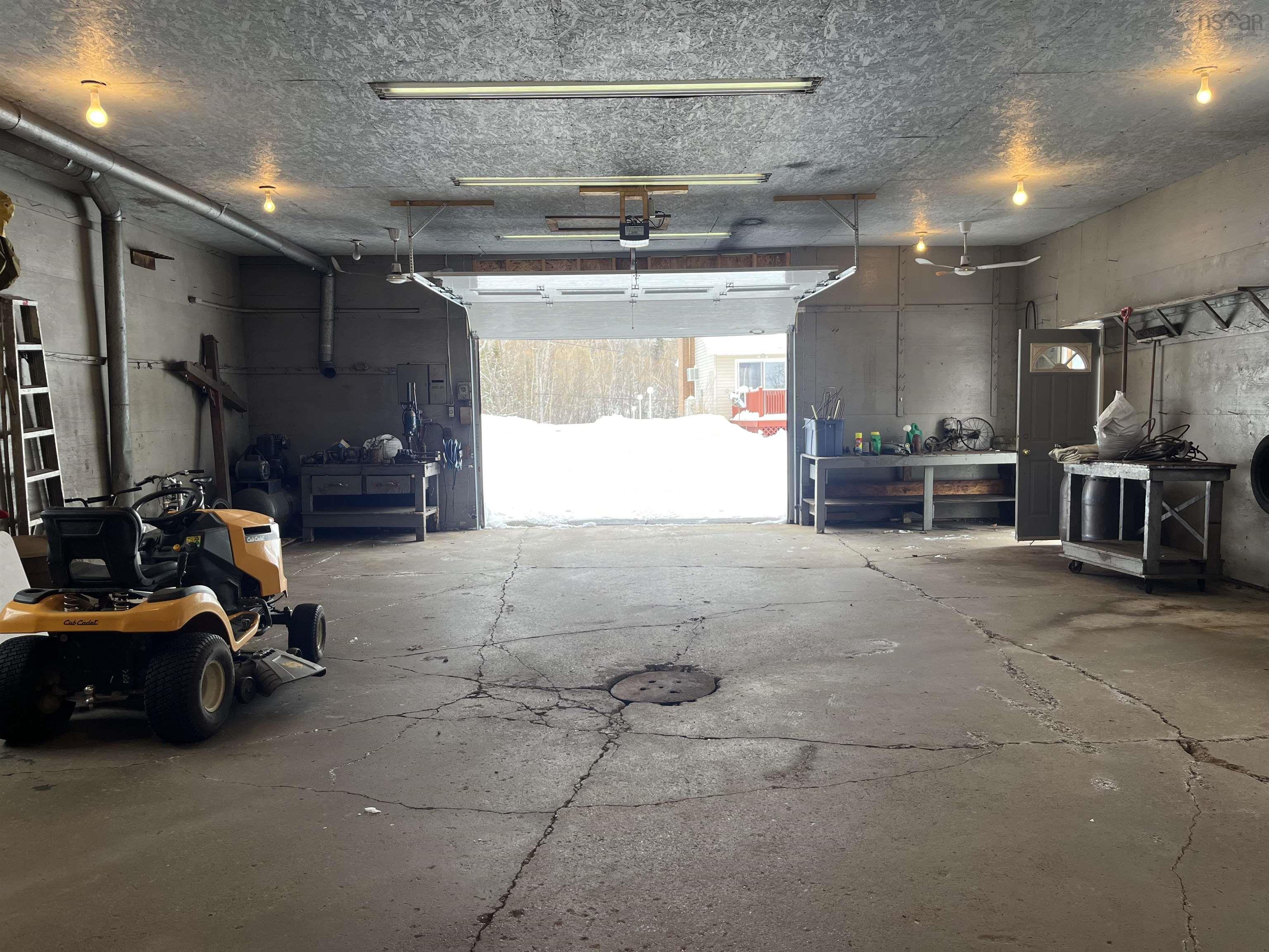 $529,900.00: 5469 Little Harbour Road, Little Harbour