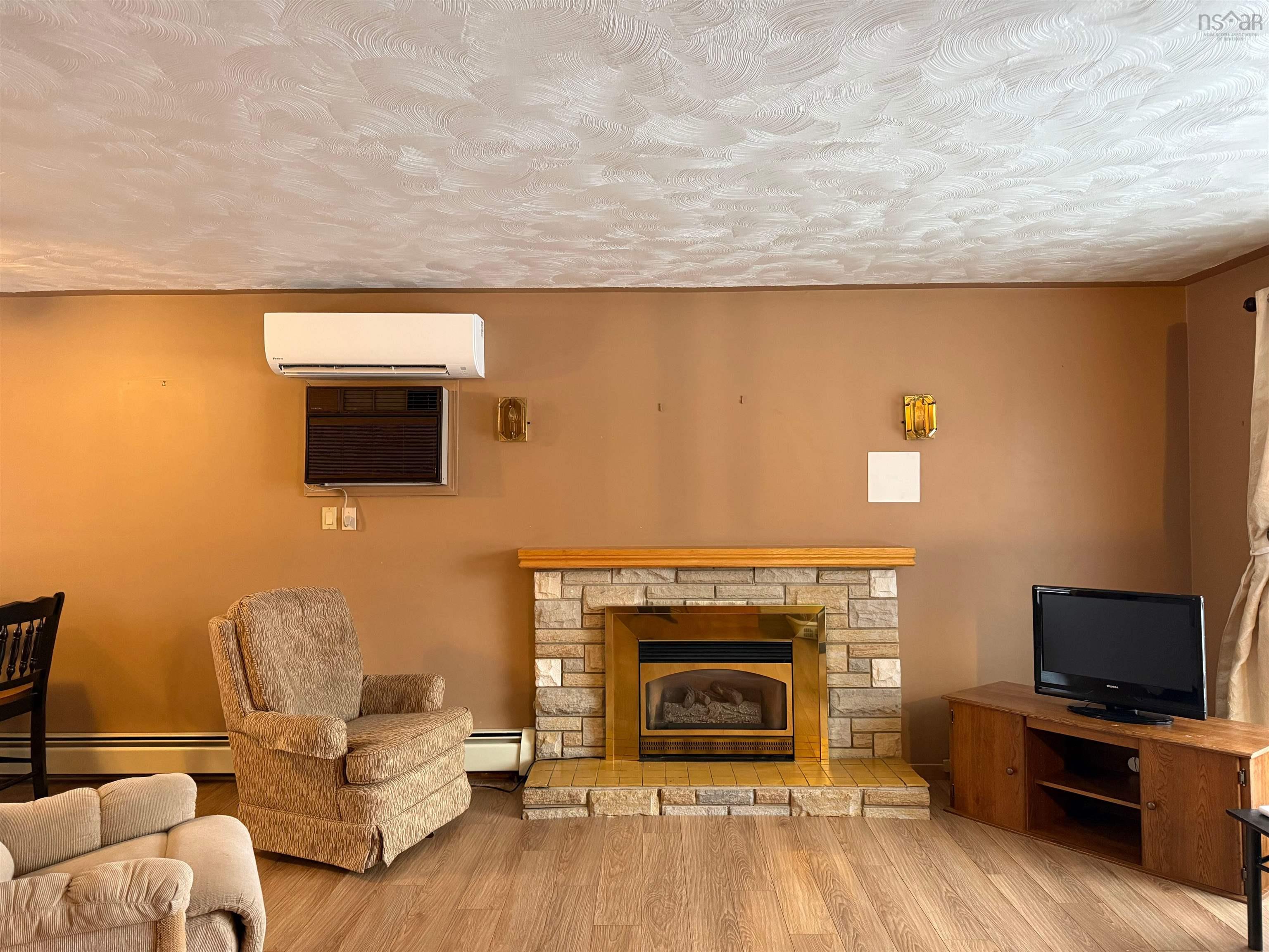 $529,900.00: 5469 Little Harbour Road, Little Harbour