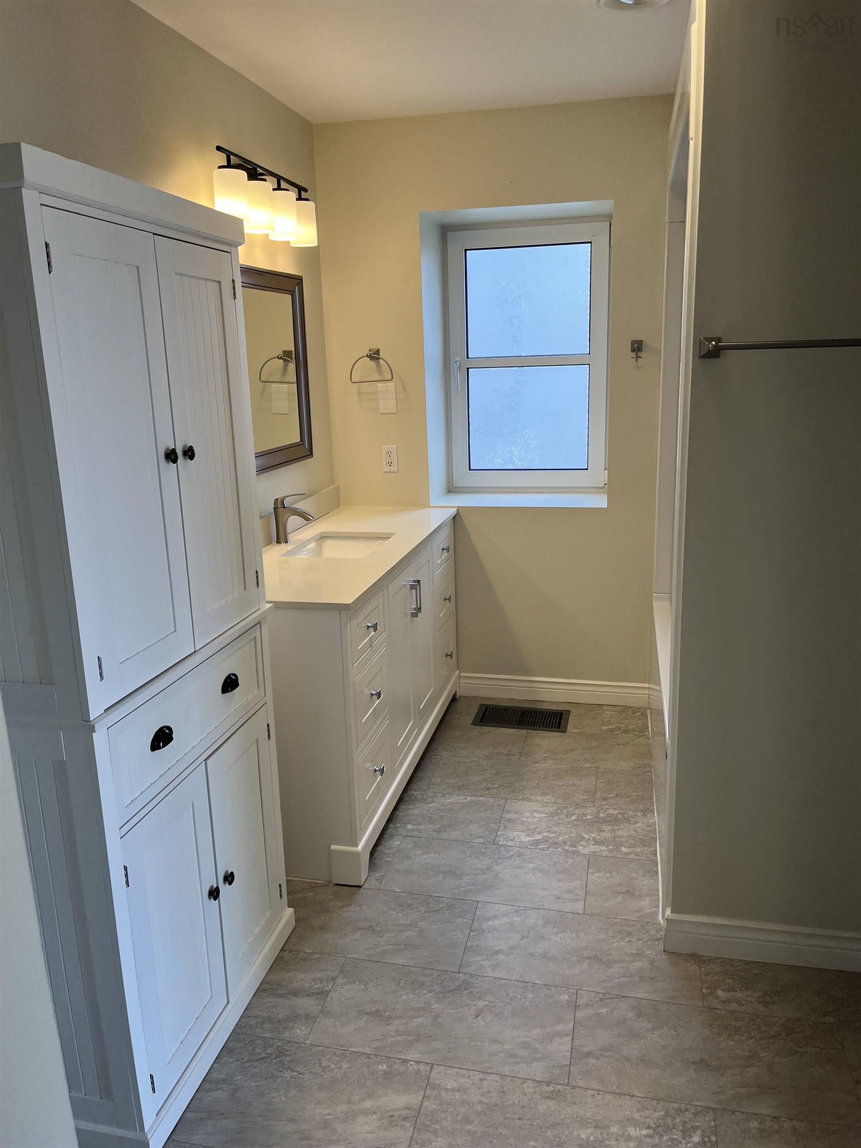 1105 Bedford Highway, Bedford, NS (MLS 202529484)