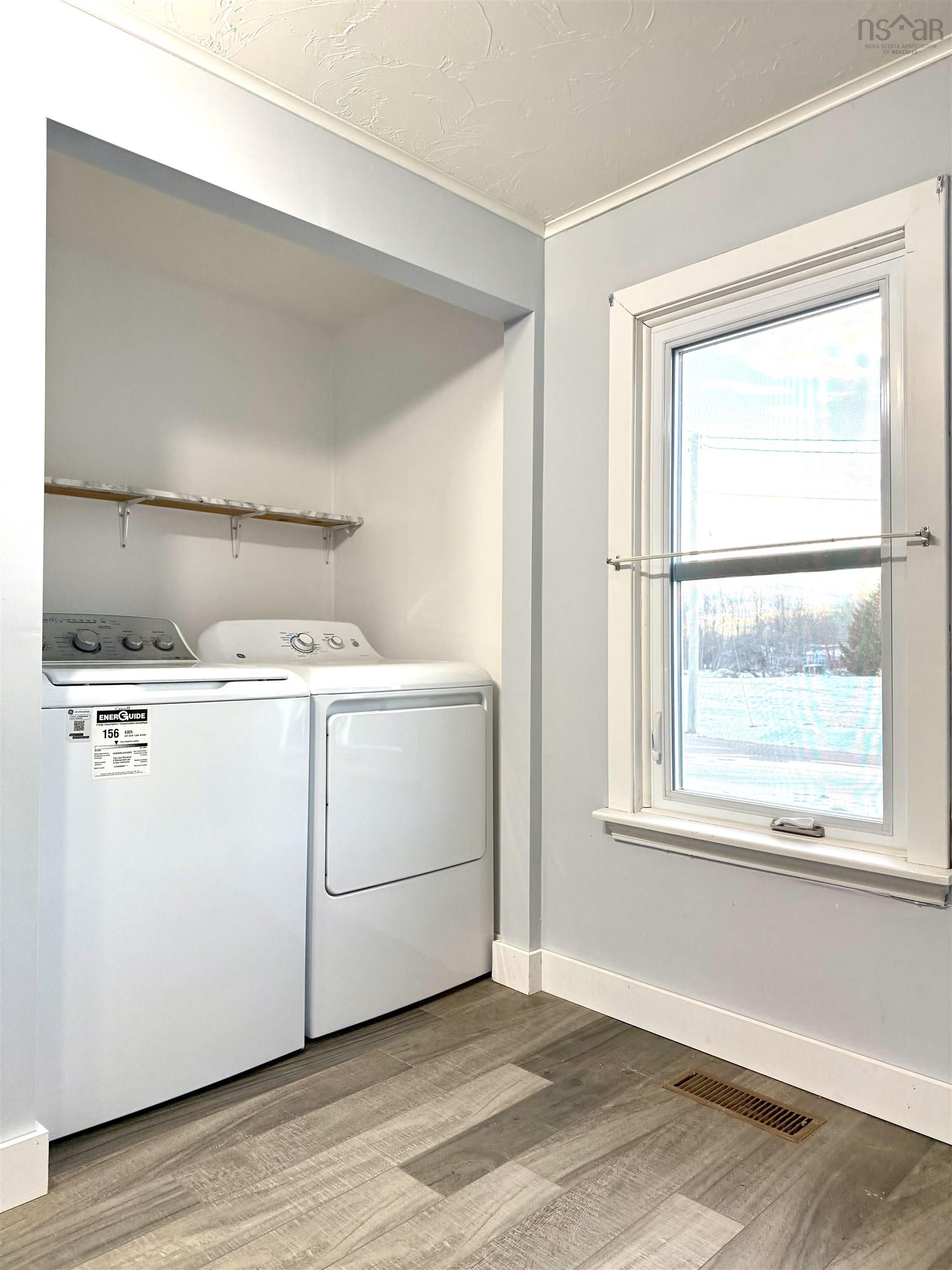 $247,500.00: 149 East Pleasant Street, Amherst