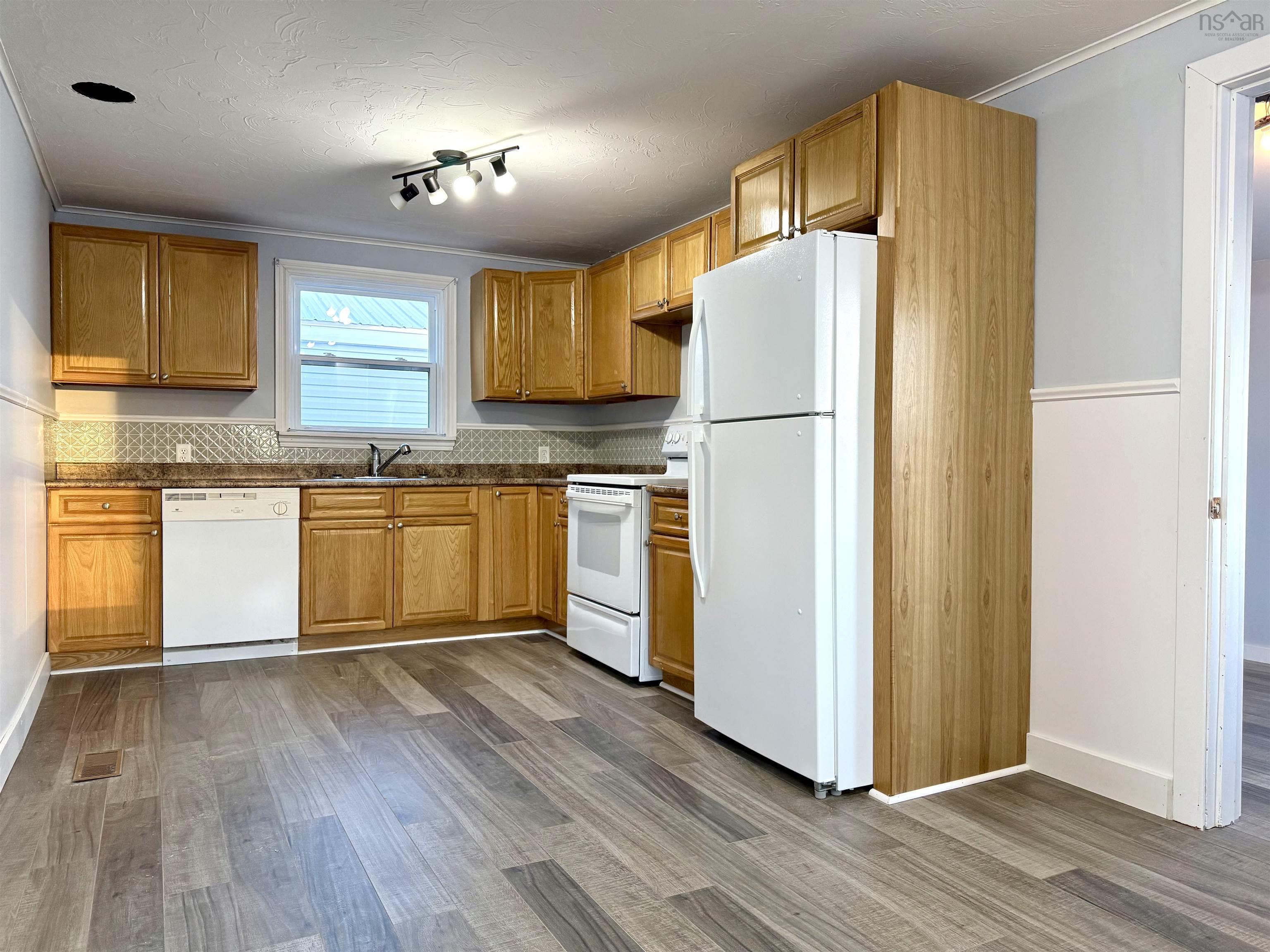 $247,500.00: 149 East Pleasant Street, Amherst