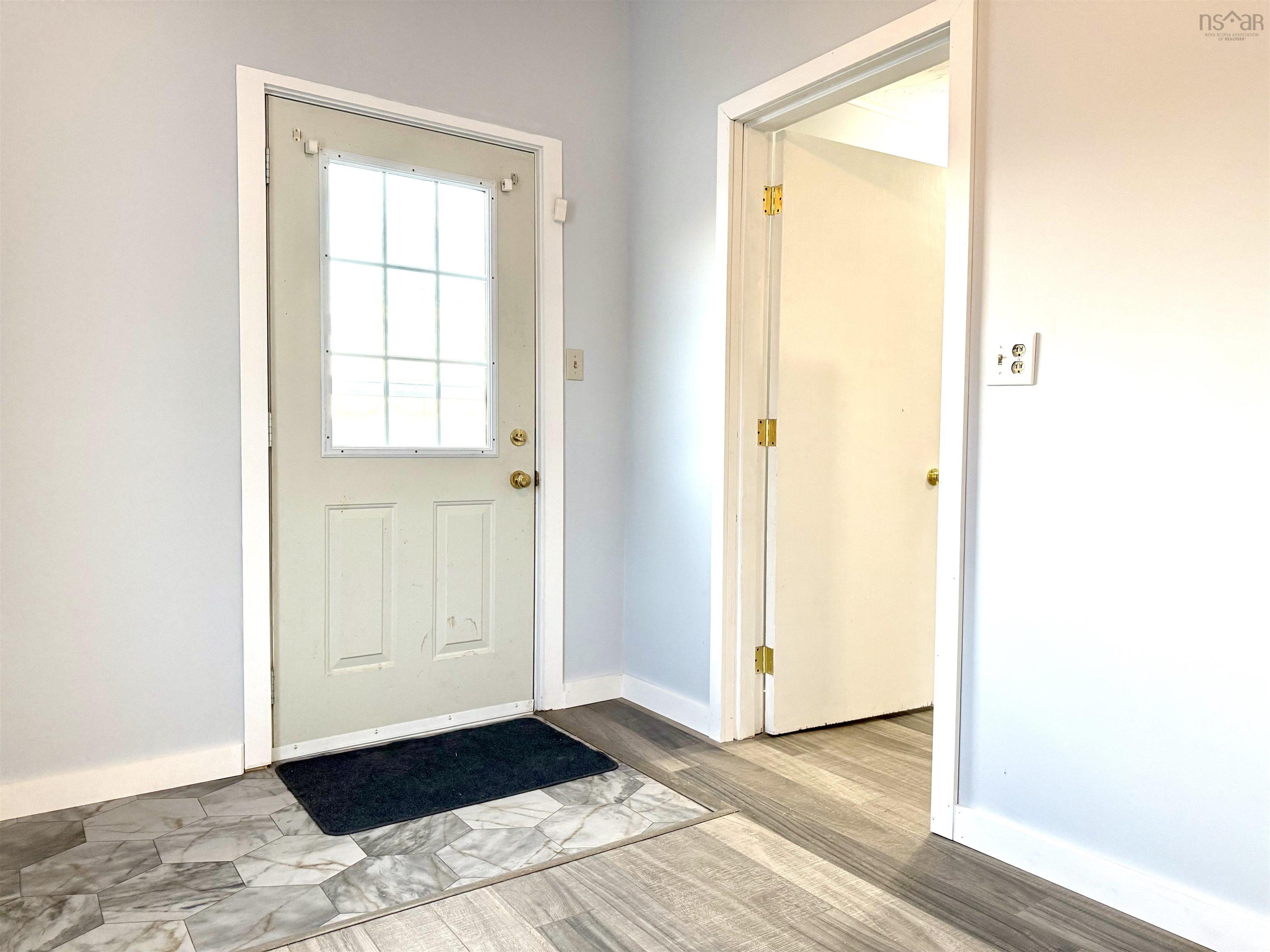 $247,500.00: 149 East Pleasant Street, Amherst