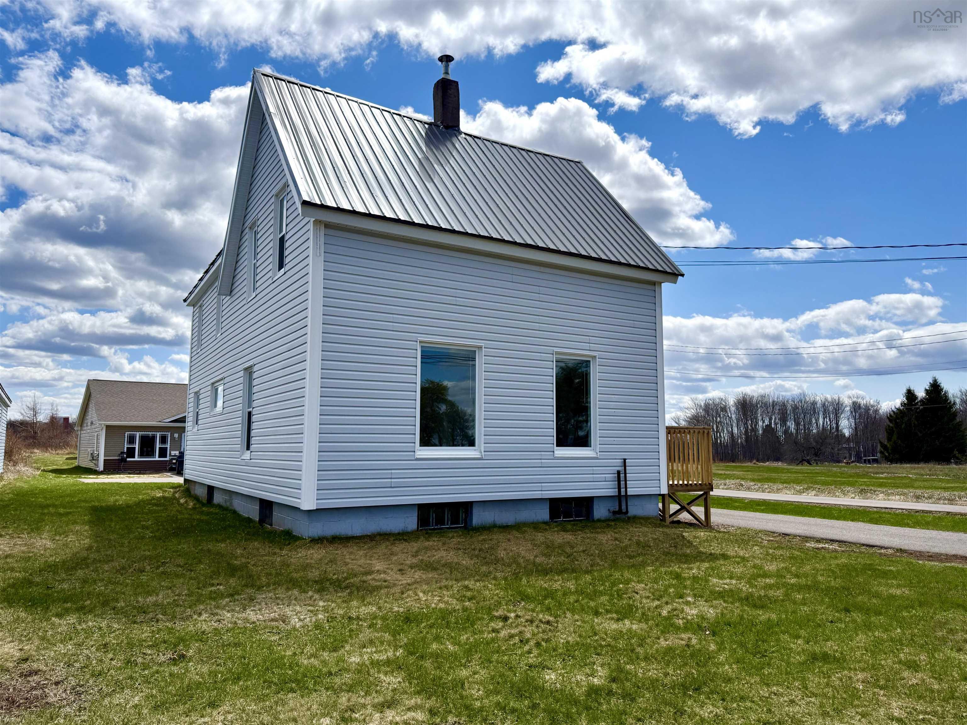 $247,500.00: 149 East Pleasant Street, Amherst