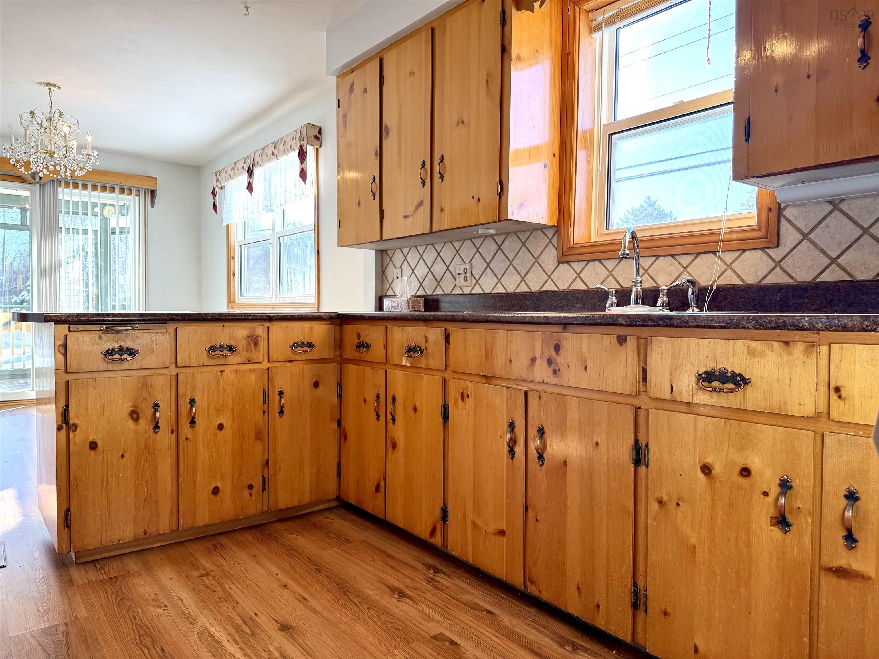 $319,000.00: 46 Cornwall Street, Amherst