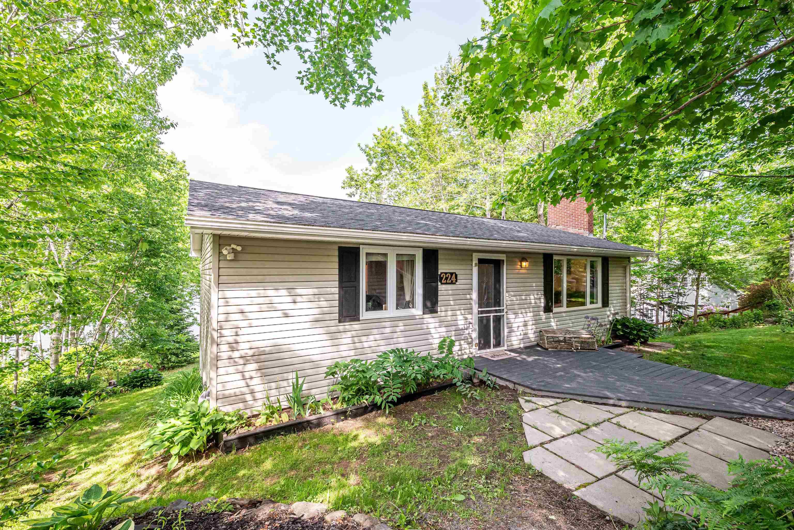 $630,900.00: 224 Tucker Lake Road, Beaver Bank