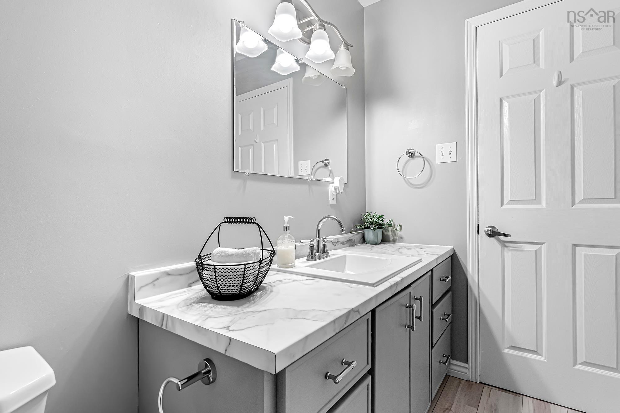 73 Union Street, Bedford, NS (MLS 202529686)