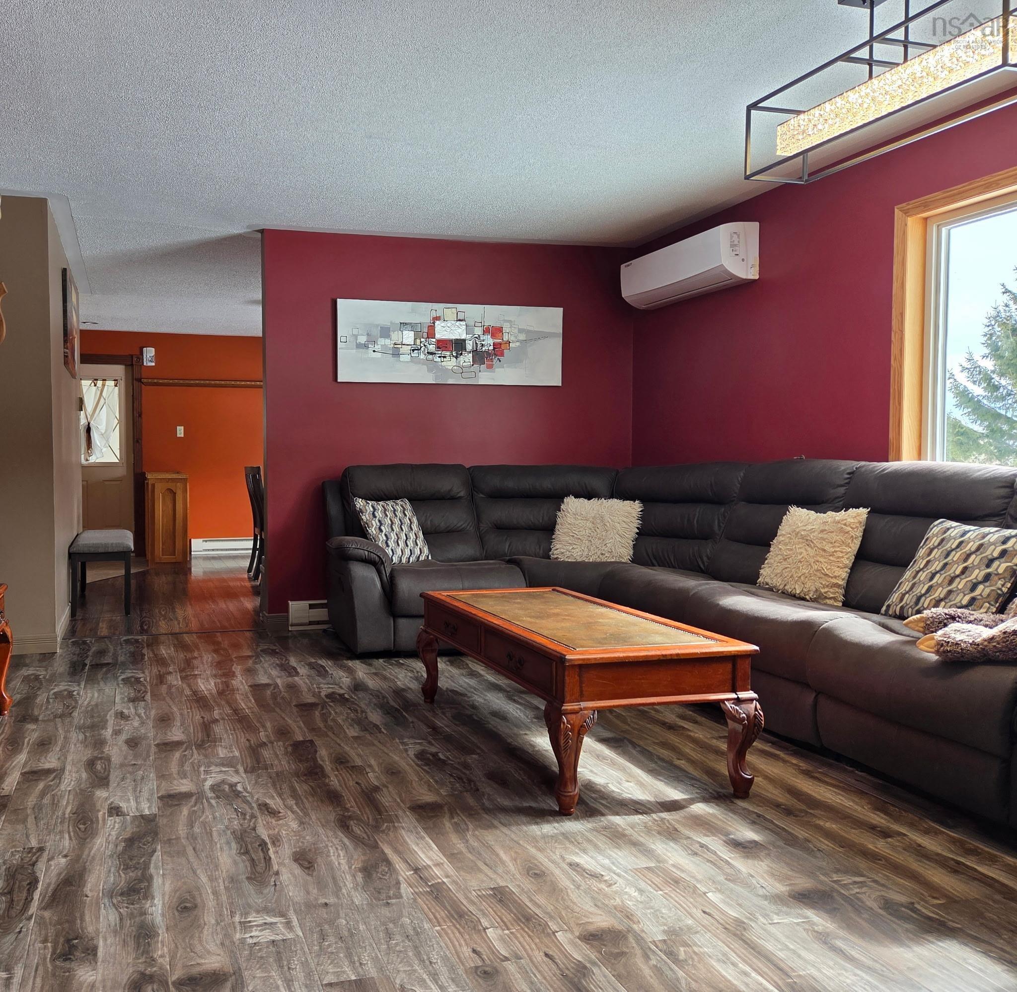 $389,900.00: 3 Fletcher Drive, Amherst