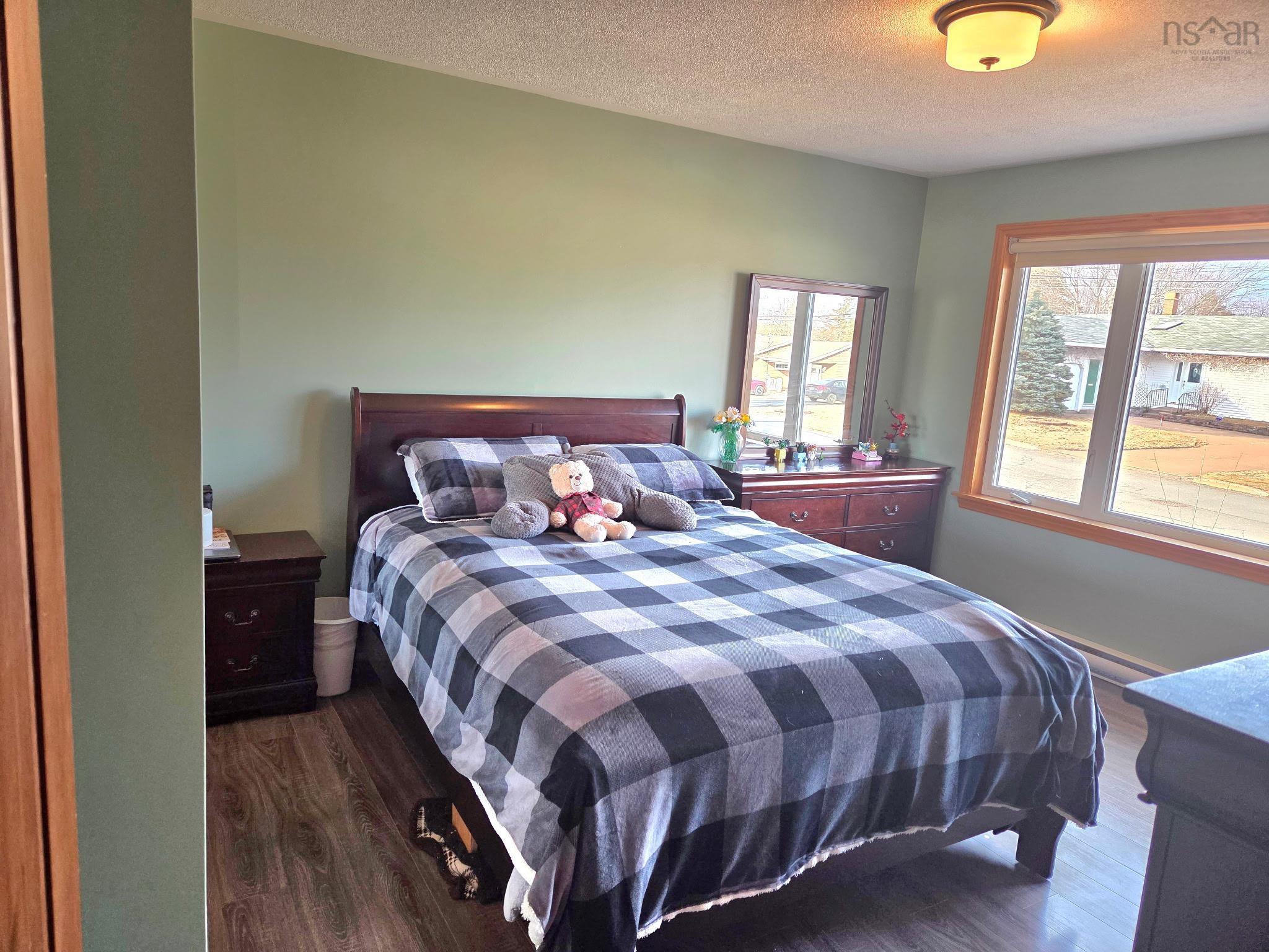 $389,900.00: 3 Fletcher Drive, Amherst