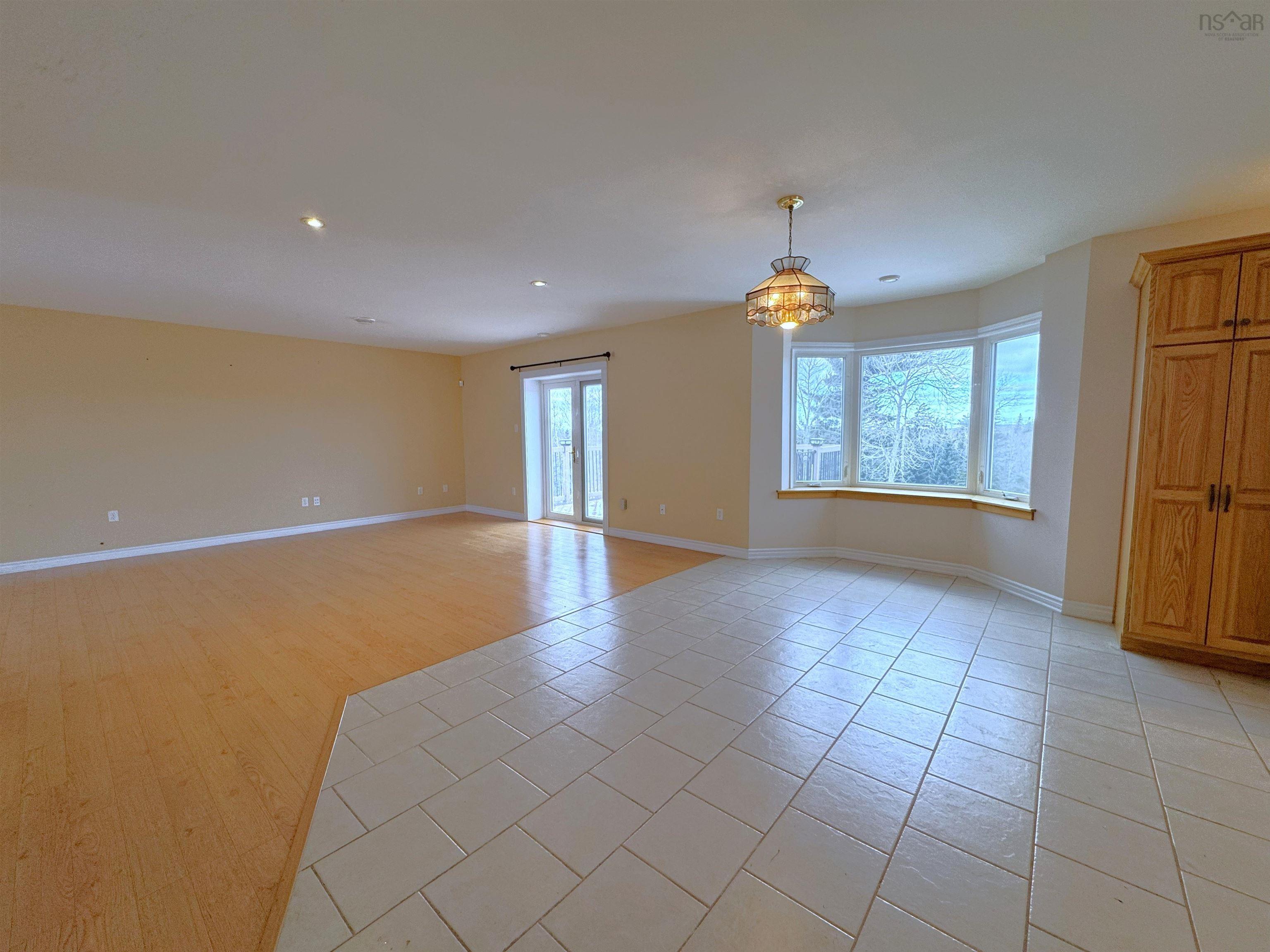 $625,000.00: 1491 MacLellan