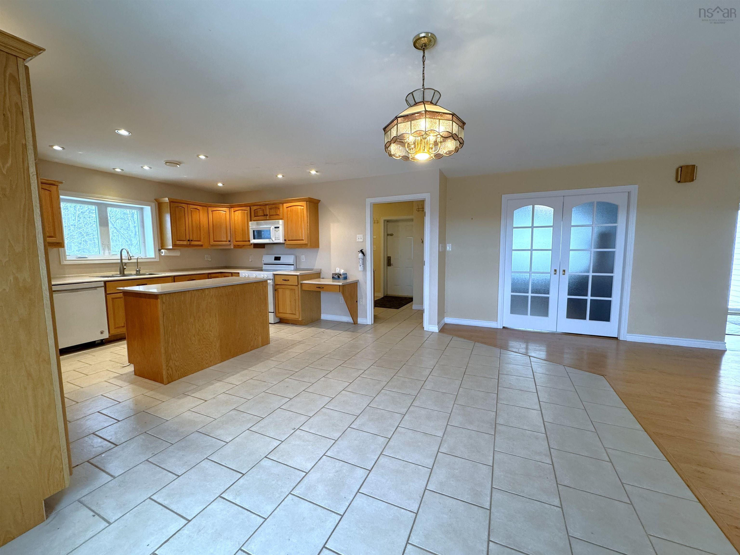 $625,000.00: 1491 MacLellan