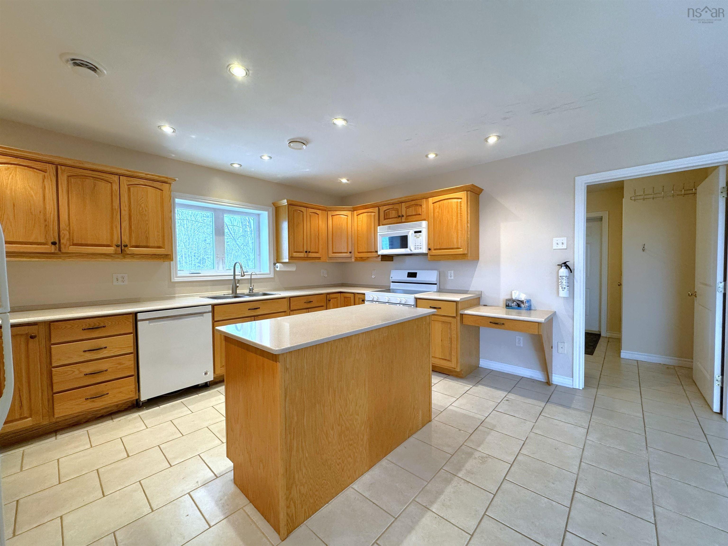 $625,000.00: 1491 MacLellan