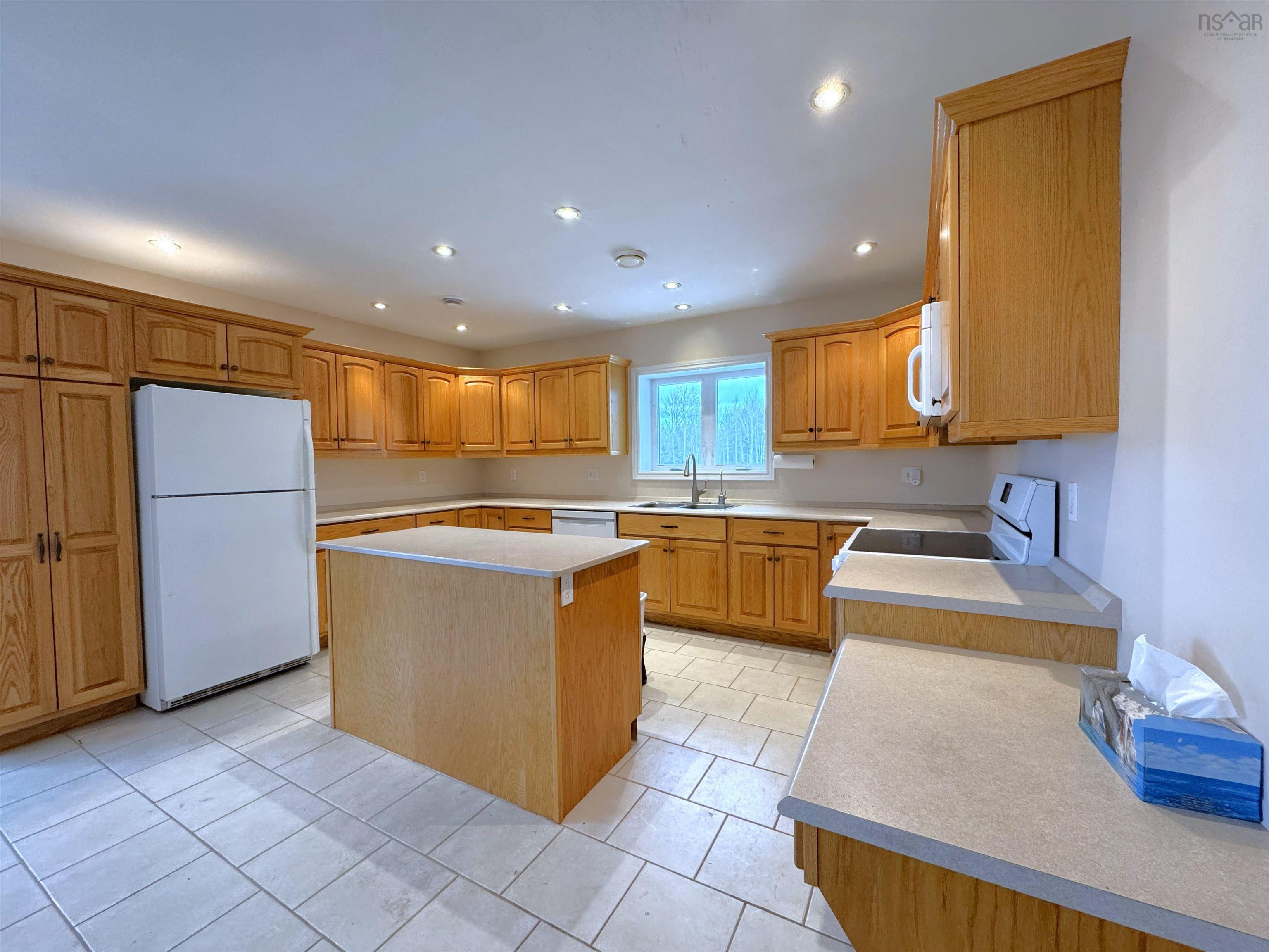 $625,000.00: 1491 MacLellan