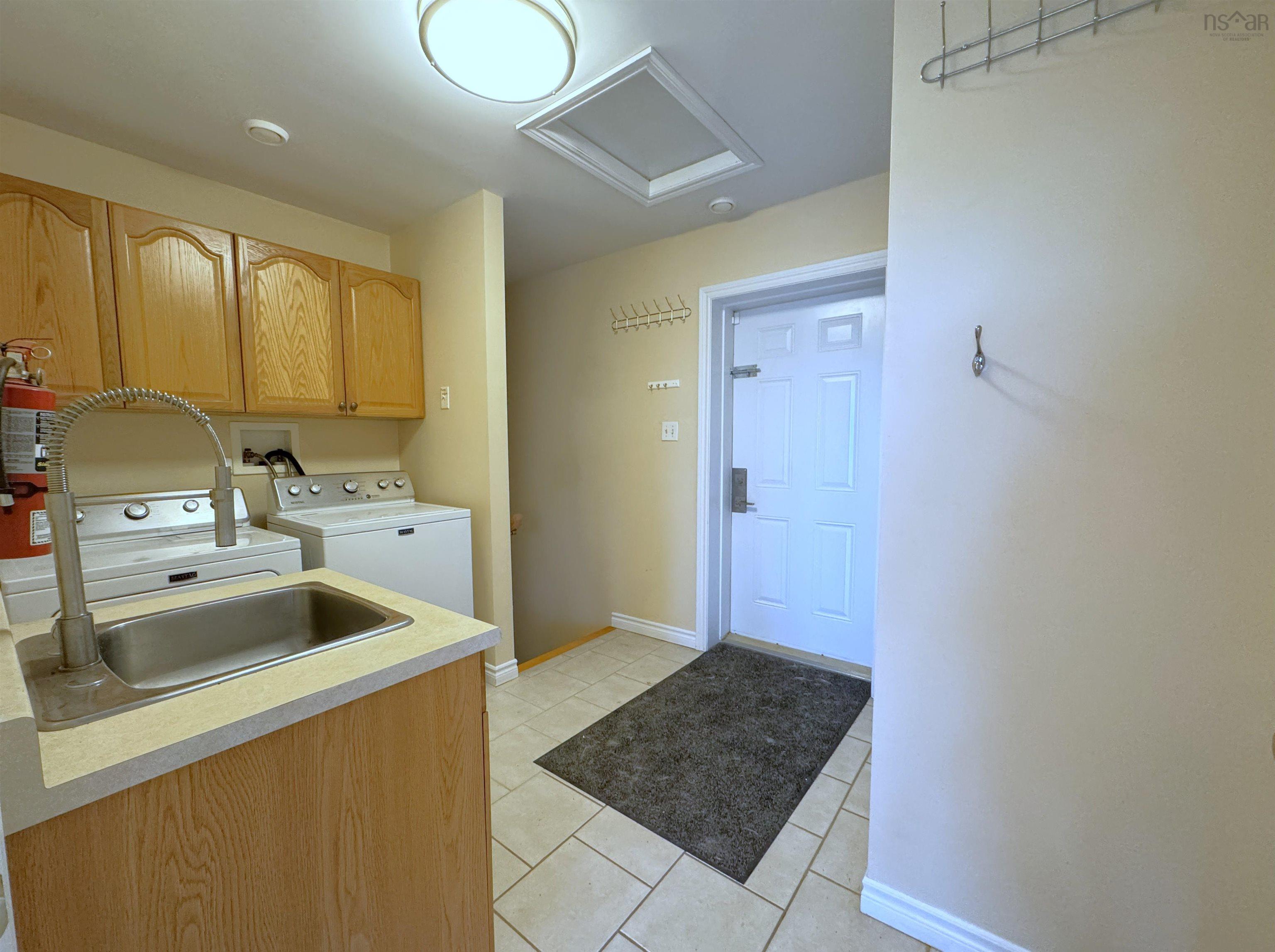 $625,000.00: 1491 MacLellan