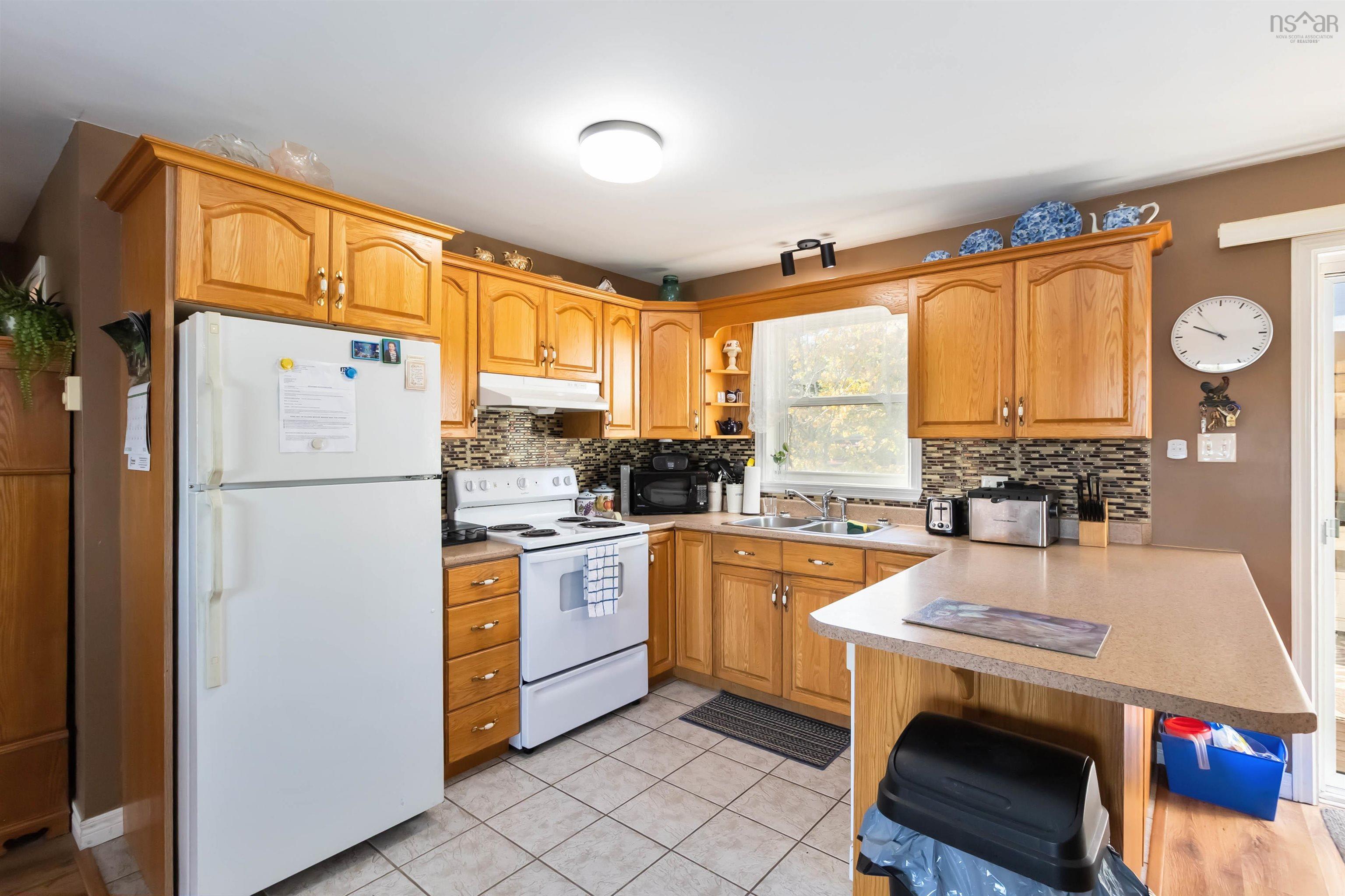 45 Grove Avenue, Beaver Bank, NS (MLS 202600057)