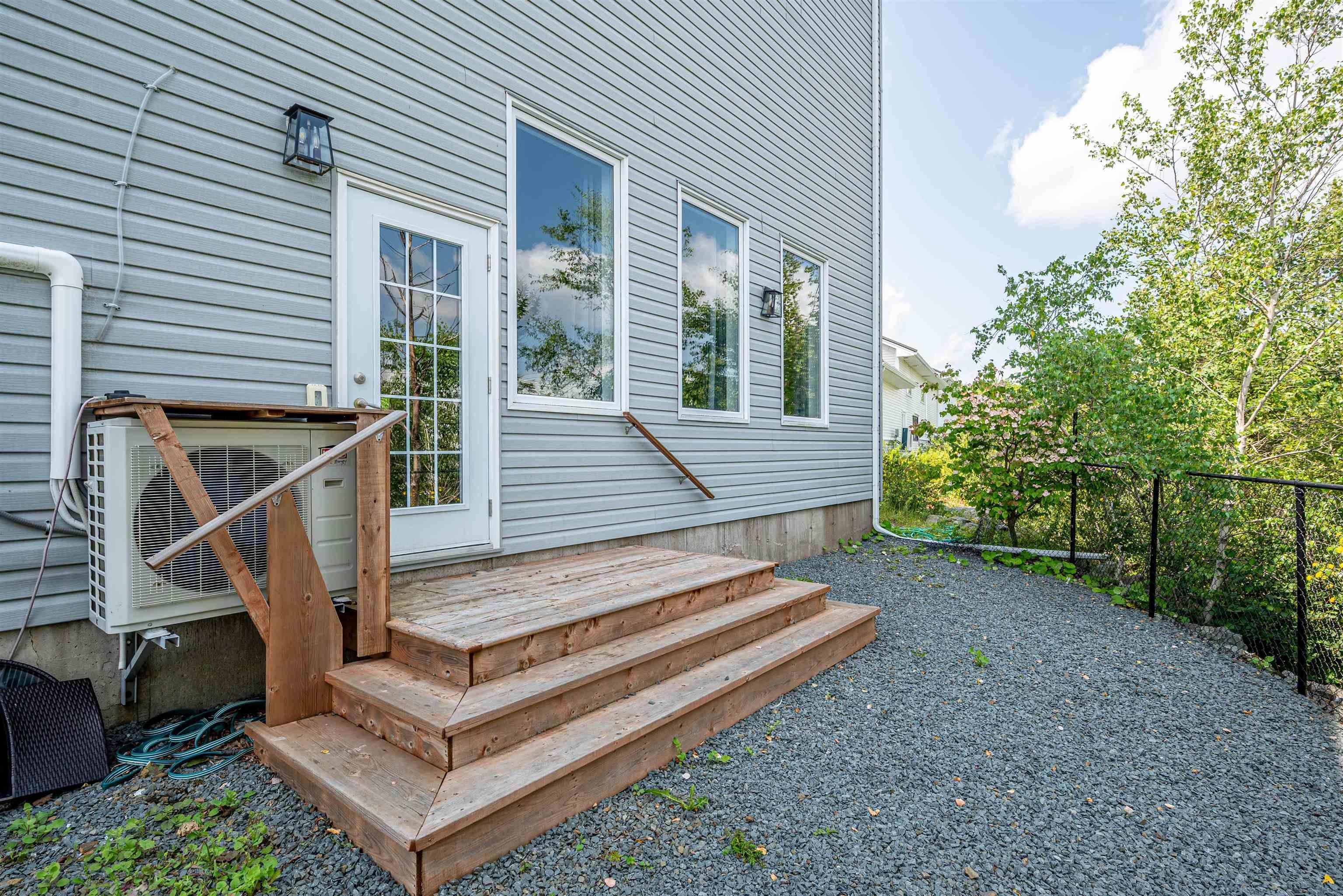 59 Mcquade Lake Crescent, Halifax, NS (MLS 202600063)