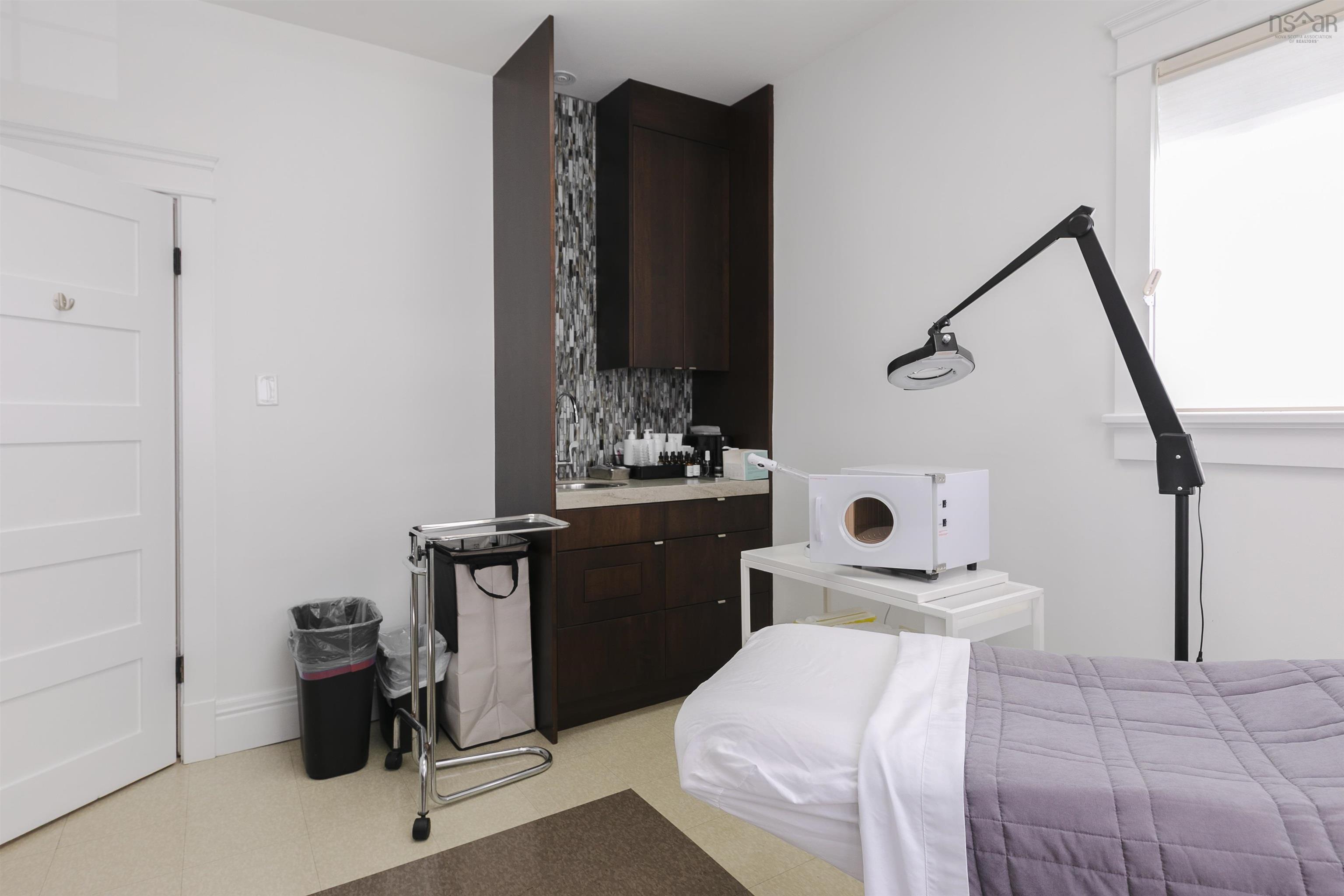 6088 Coburg Road, Halifax, NS (MLS 202600064)