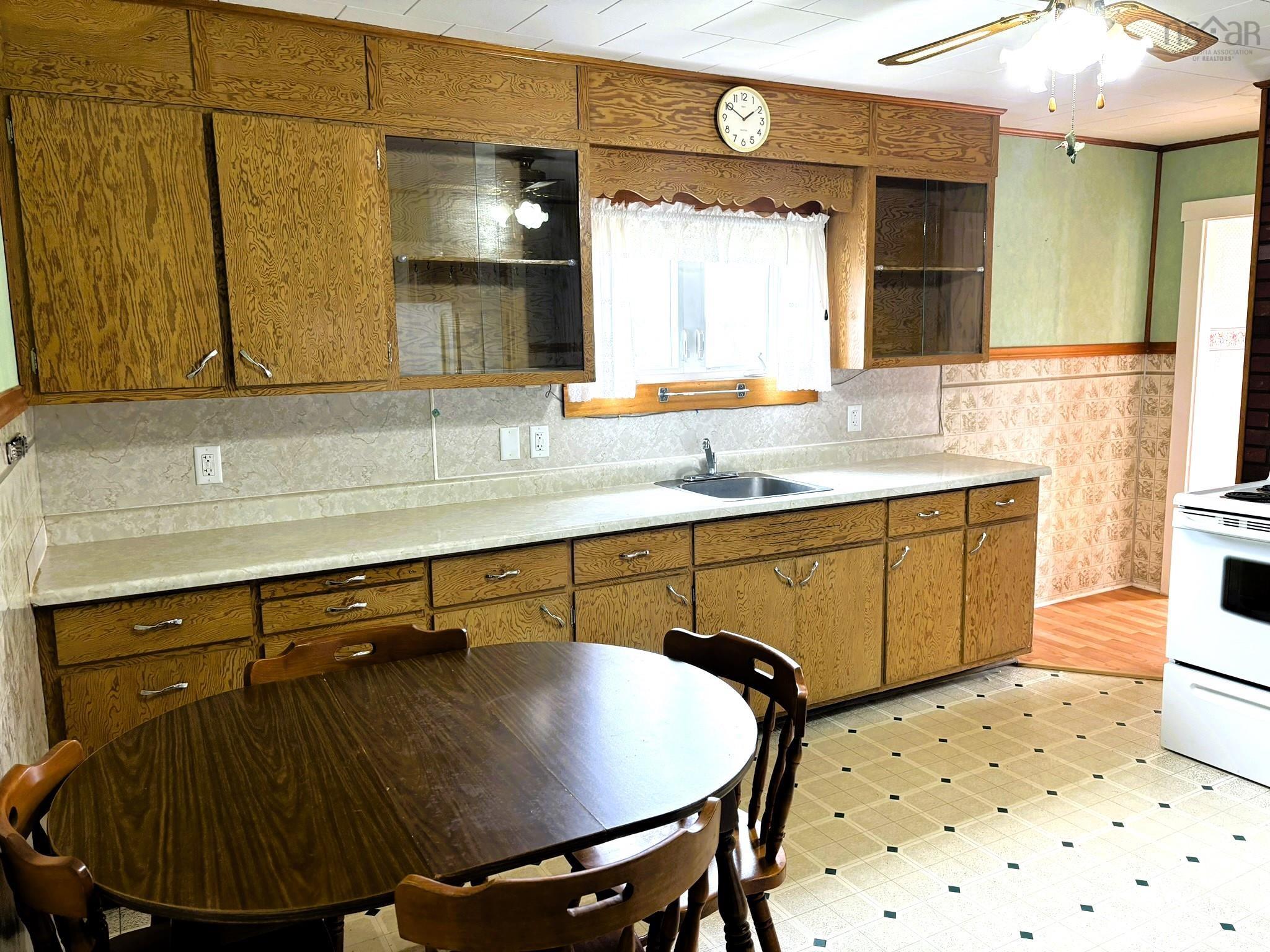$149,000.00: 8931 Hwy#209 Highway, Fox River