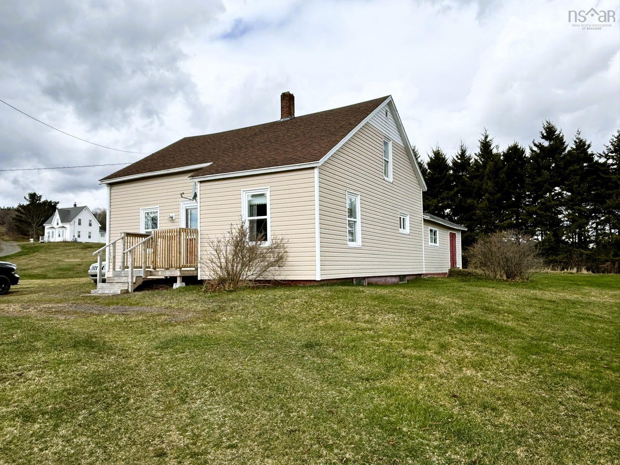 $149,000.00: 8931 Hwy#209 Highway, Fox River