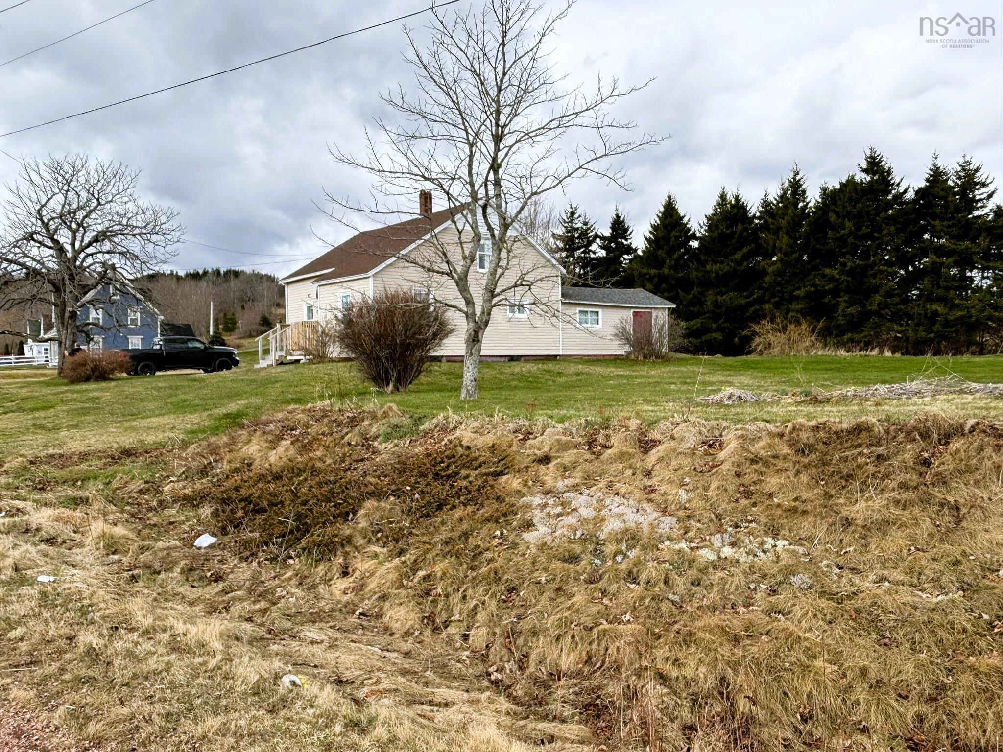 $149,000.00: 8931 Hwy#209 Highway, Fox River