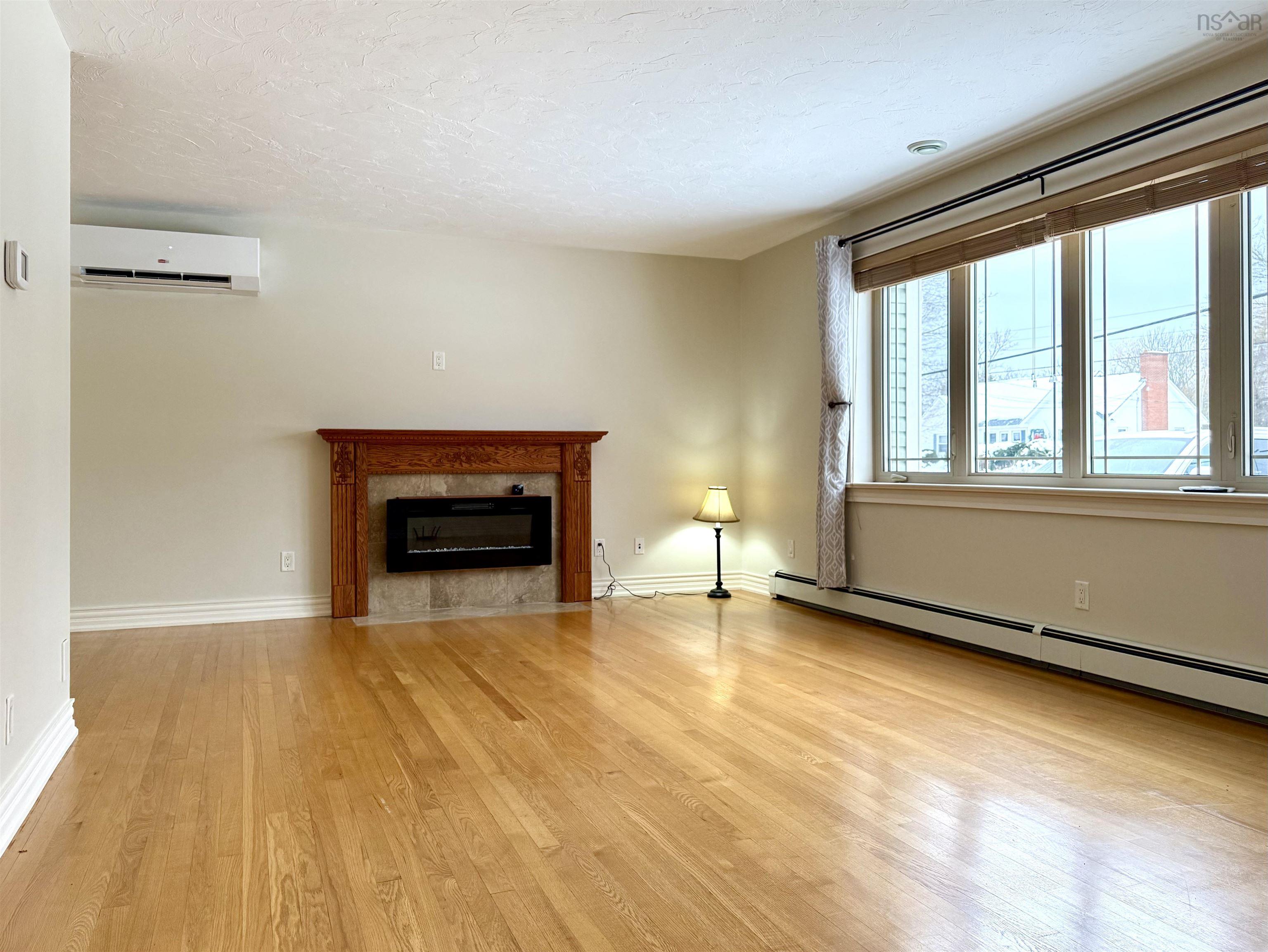 $429,900.00: 27 Regent Street, Amherst