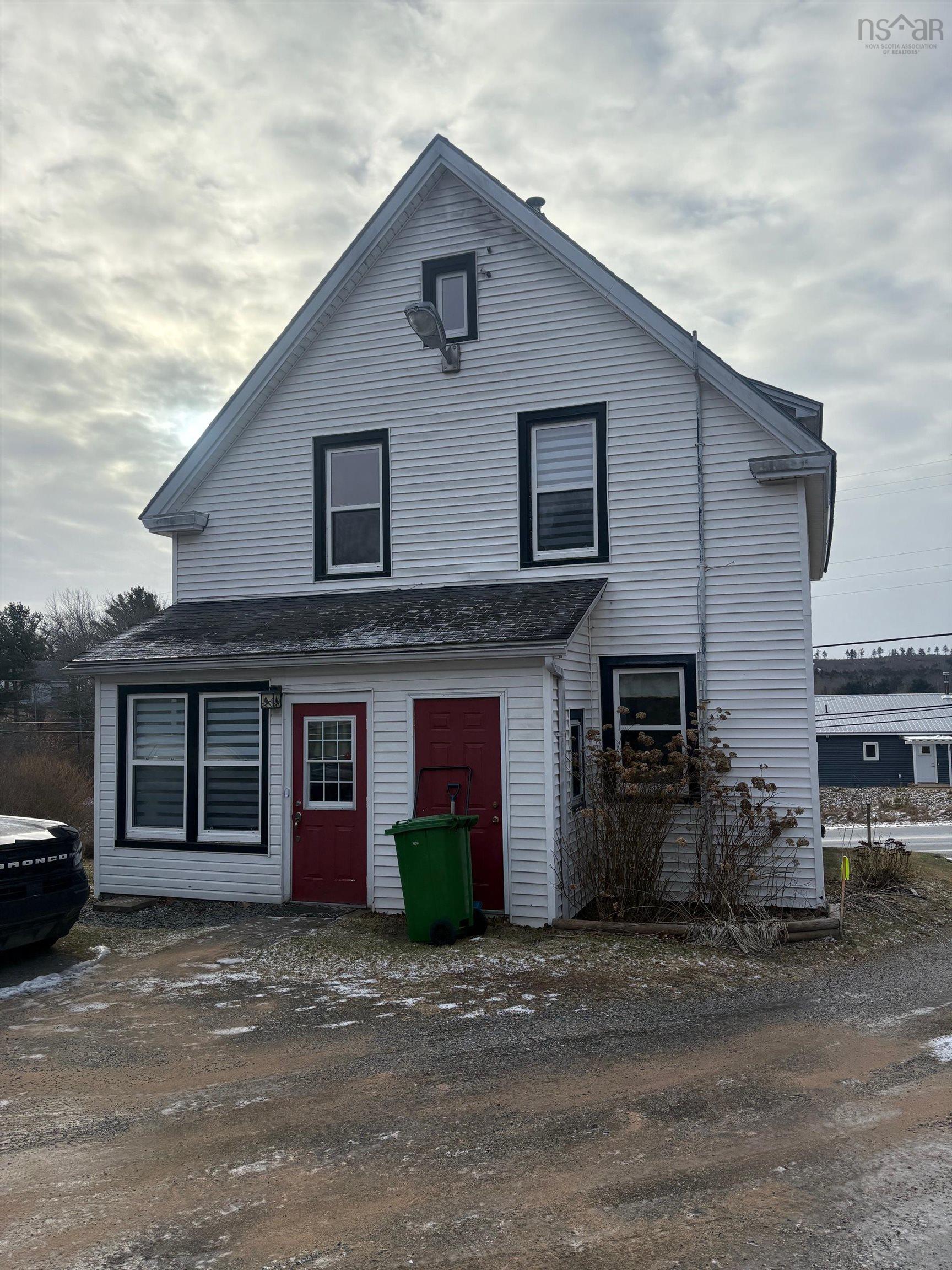 $474,900.00: 13720 Highway 3, Dayspring