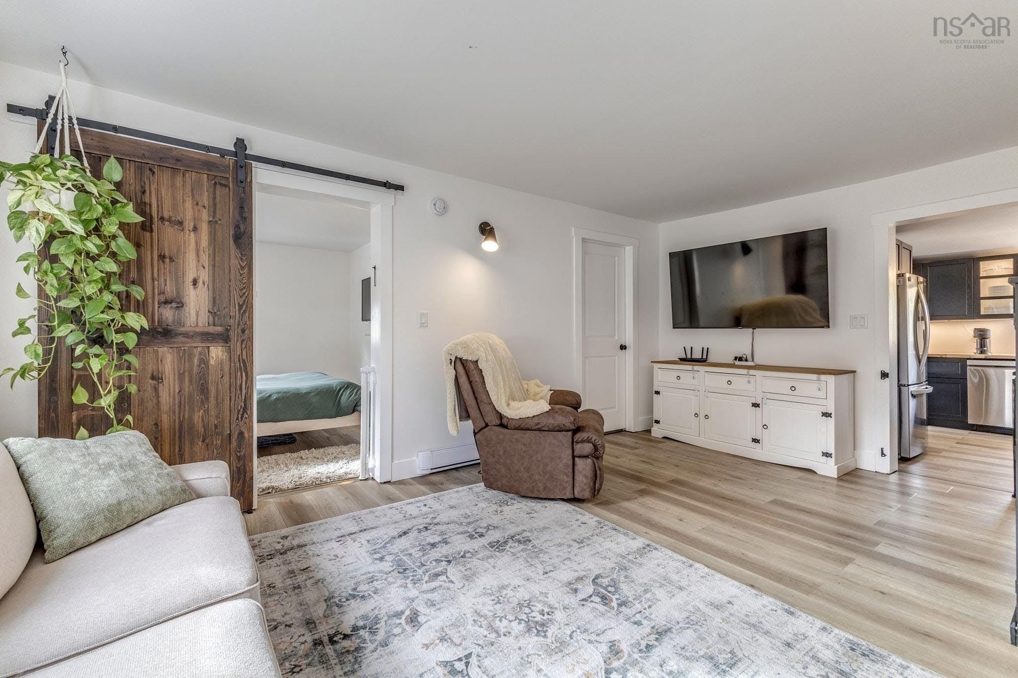 $219,900.00: 1329 Highway 321, River Philip