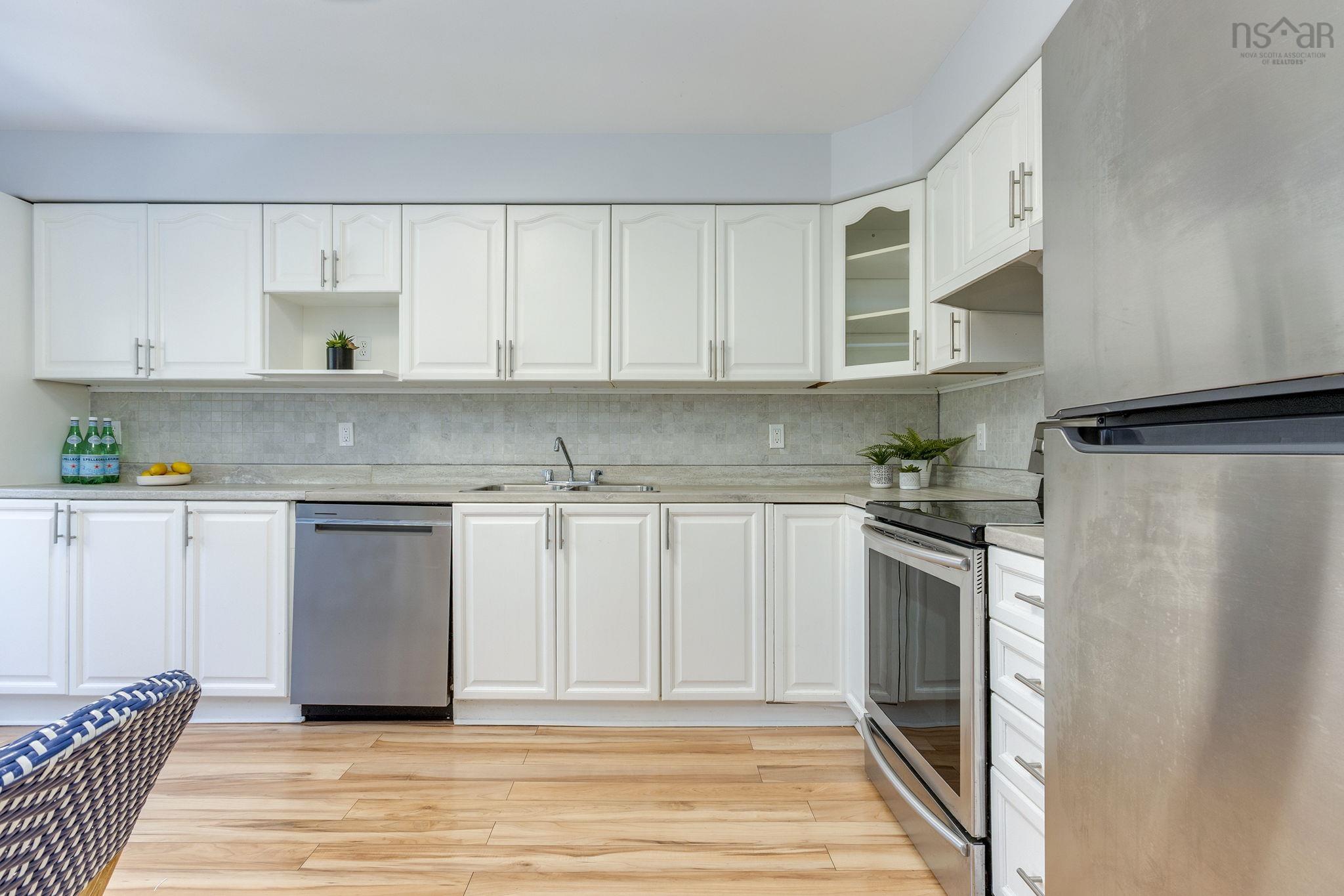 311 2 Lake Drive, Bedford, NS (MLS 202600206)