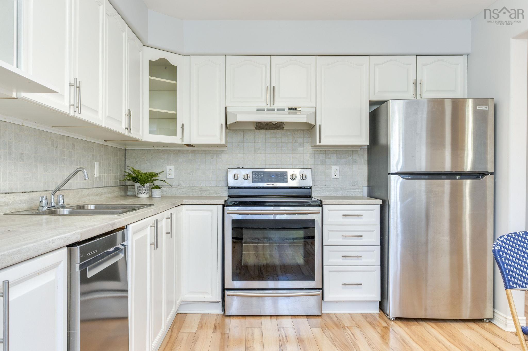 311 2 Lake Drive, Bedford, NS (MLS 202600206)