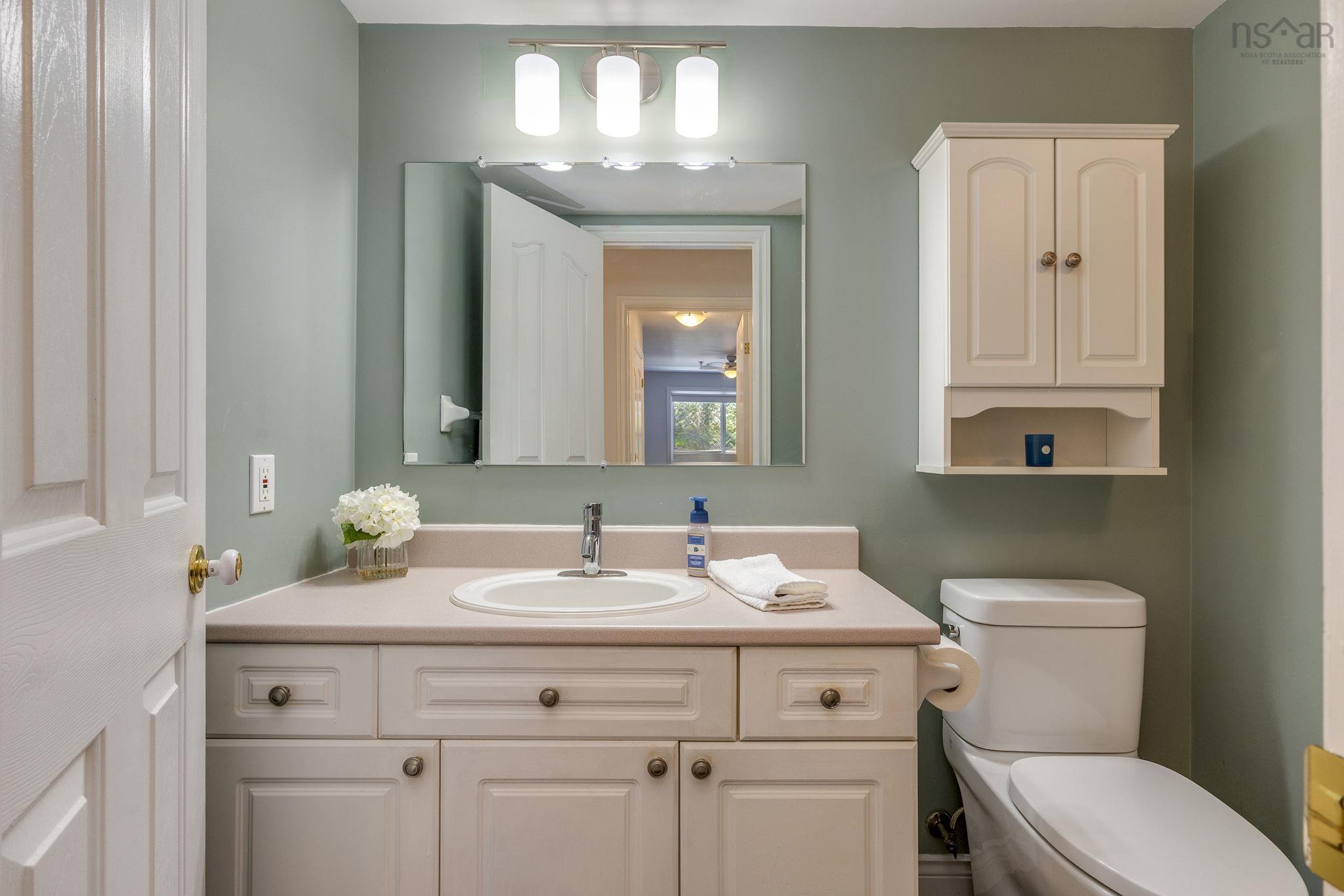 311 2 Lake Drive, Bedford, NS (MLS 202600206)