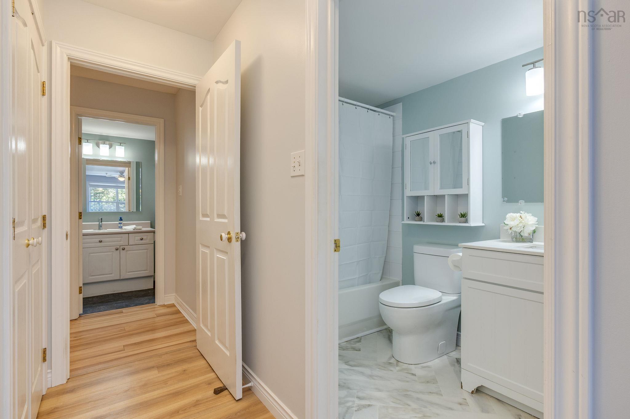 311 2 Lake Drive, Bedford, NS (MLS 202600206)