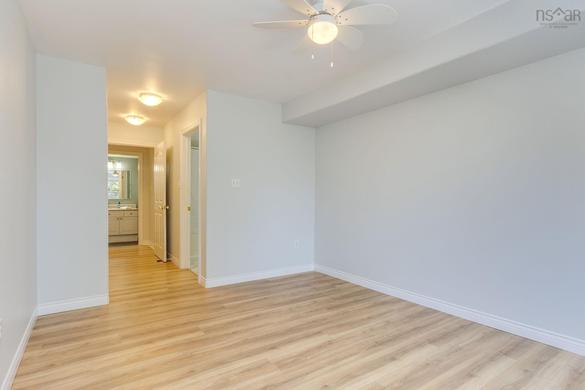 311 2 Lake Drive, Bedford, NS (MLS 202600206)