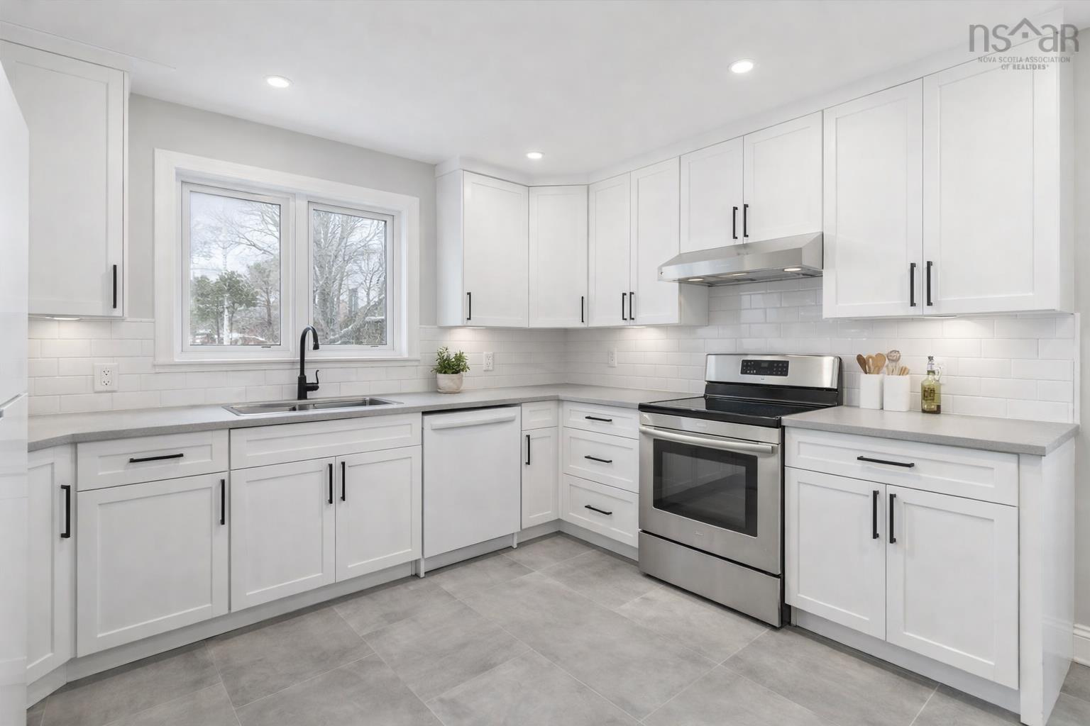 $650,000.00: 1506 Sweetland Road, Sweetland