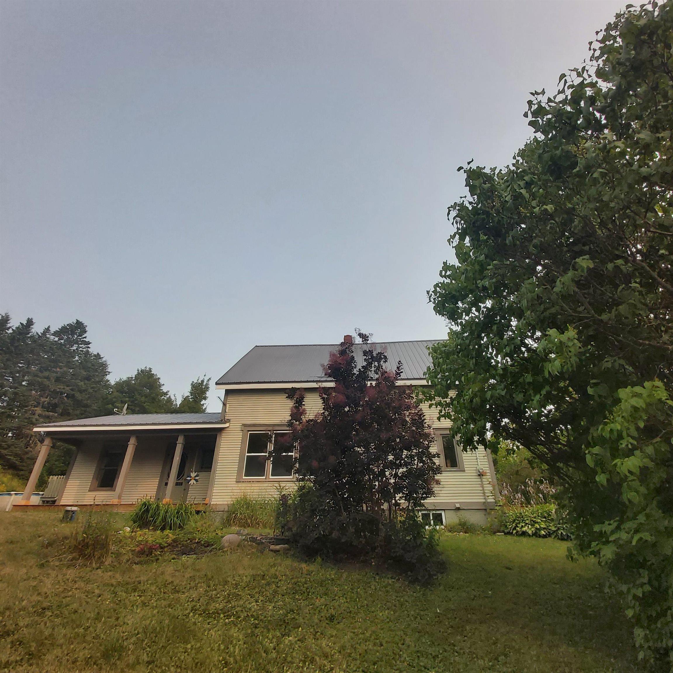 $345,000.00: 5249 East River West Side Road, Eureka