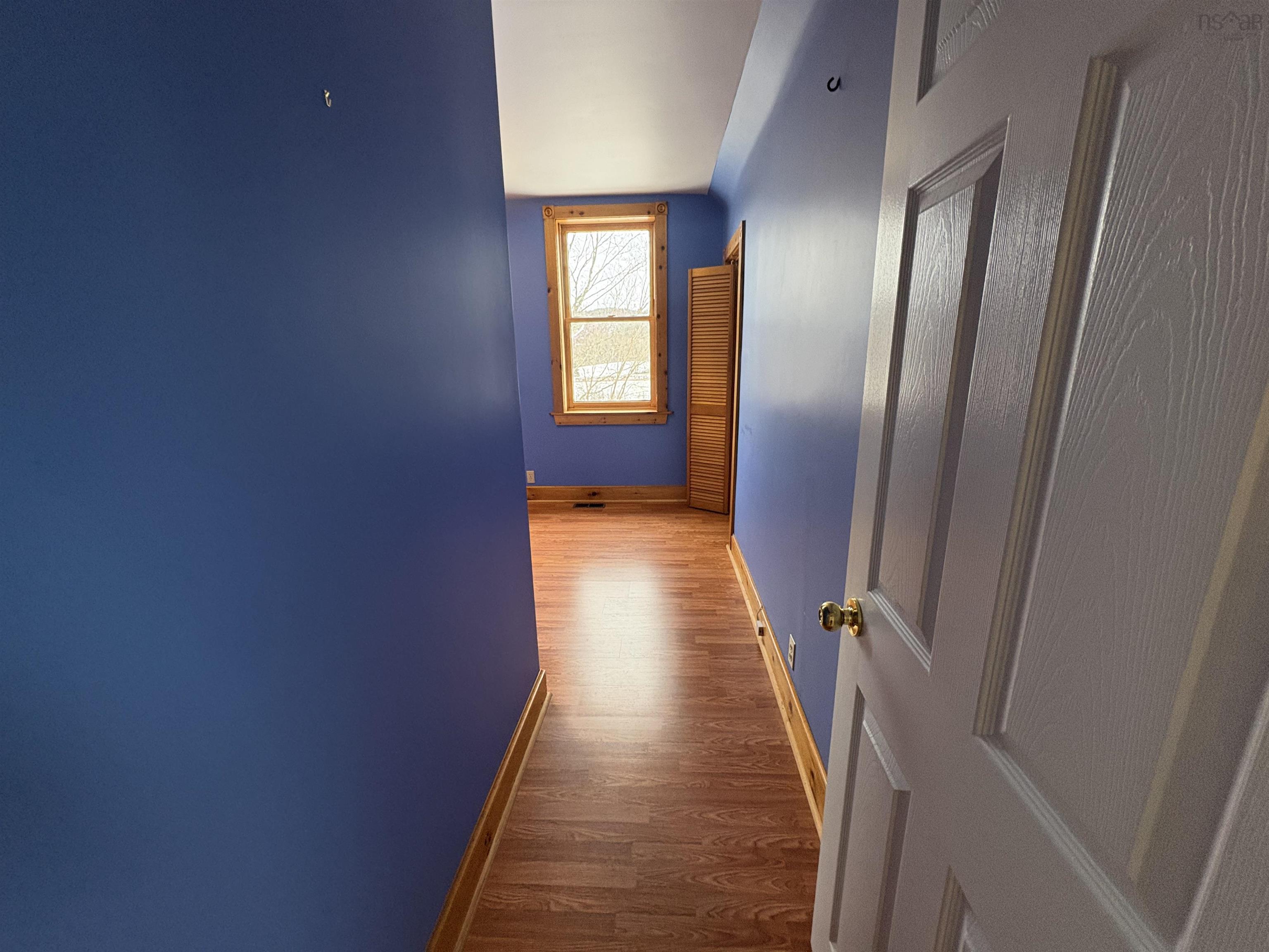 $345,000.00: 5249 East River West Side Road, Eureka